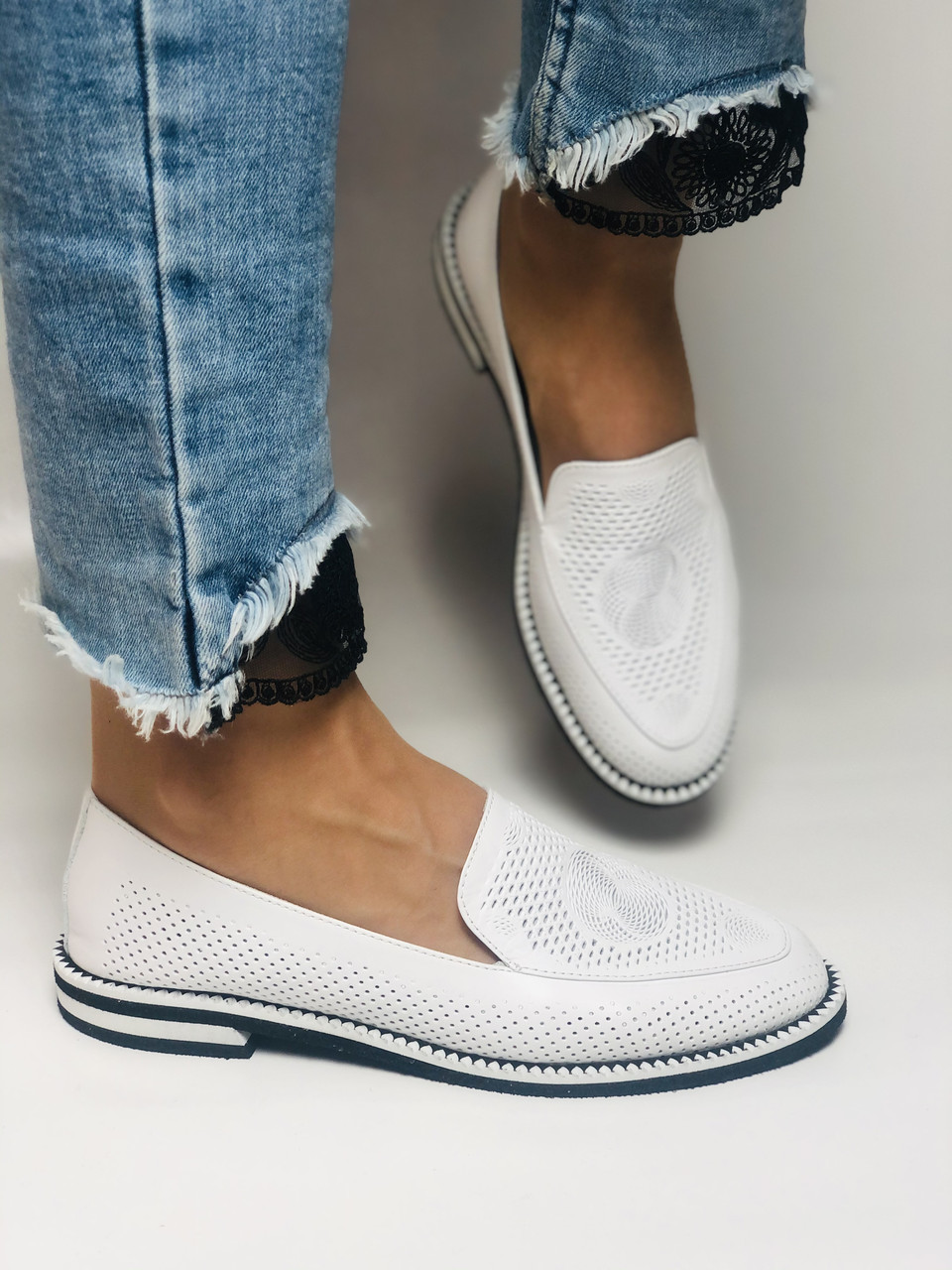

Женские слипоны Evromoda 36 Белые 2525