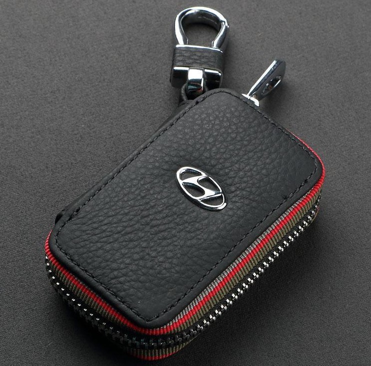 

Автомобильная ключница чехол брелок AksKar Key LUX для авто ключей с логотипом Hyundai натуральная кожа