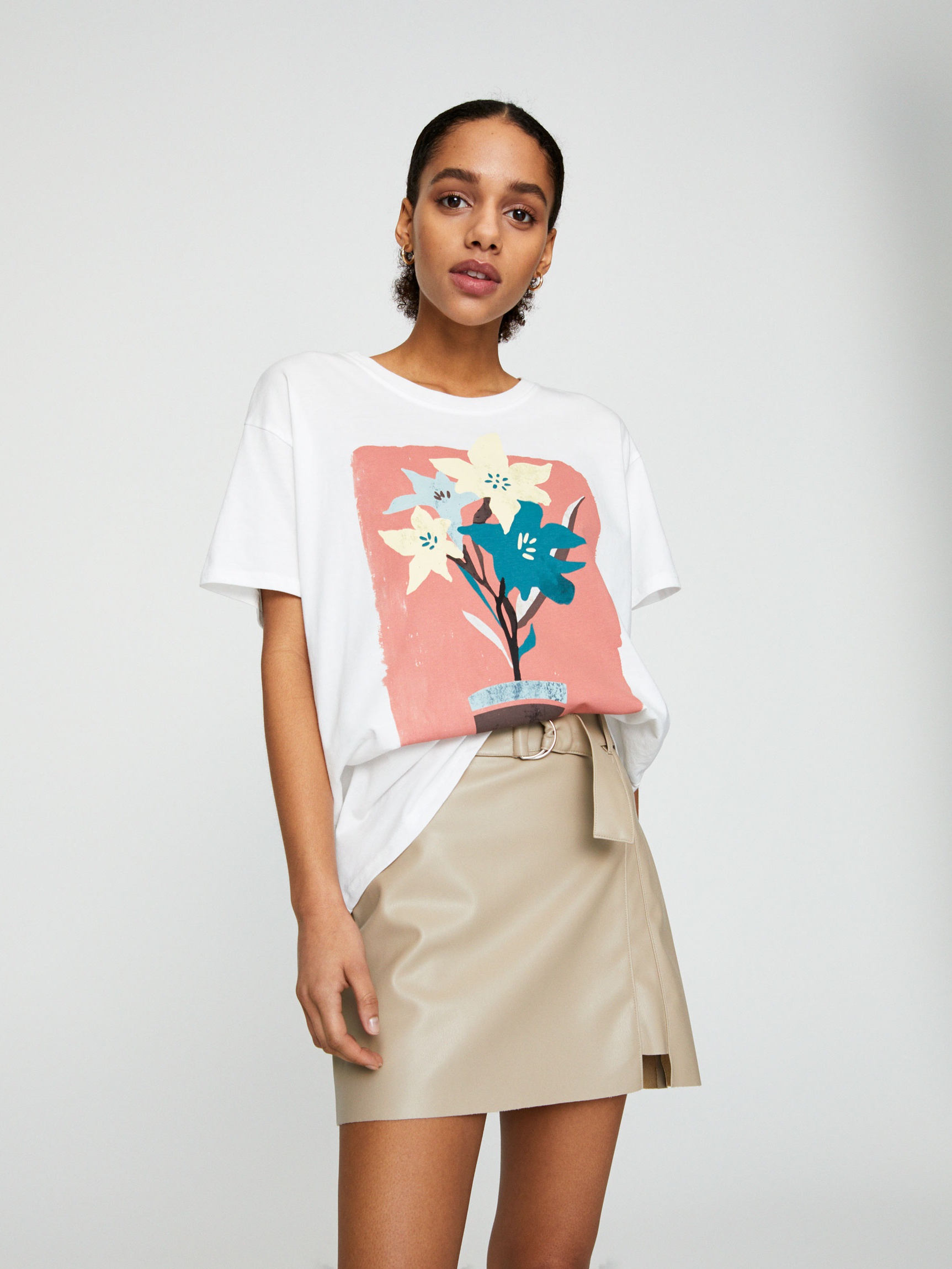 

Футболка Pull & Bear 5236/351/805  Белая, Футболка Pull & Bear 5236/351/805 XS Белая
