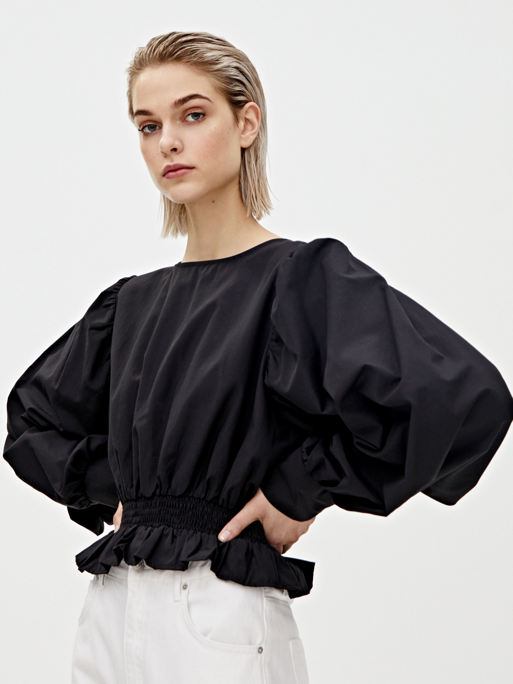 

Блузка Pull & Bear 5474/405/800  Черная, Блузка Pull & Bear 5474/405/800 S Черная