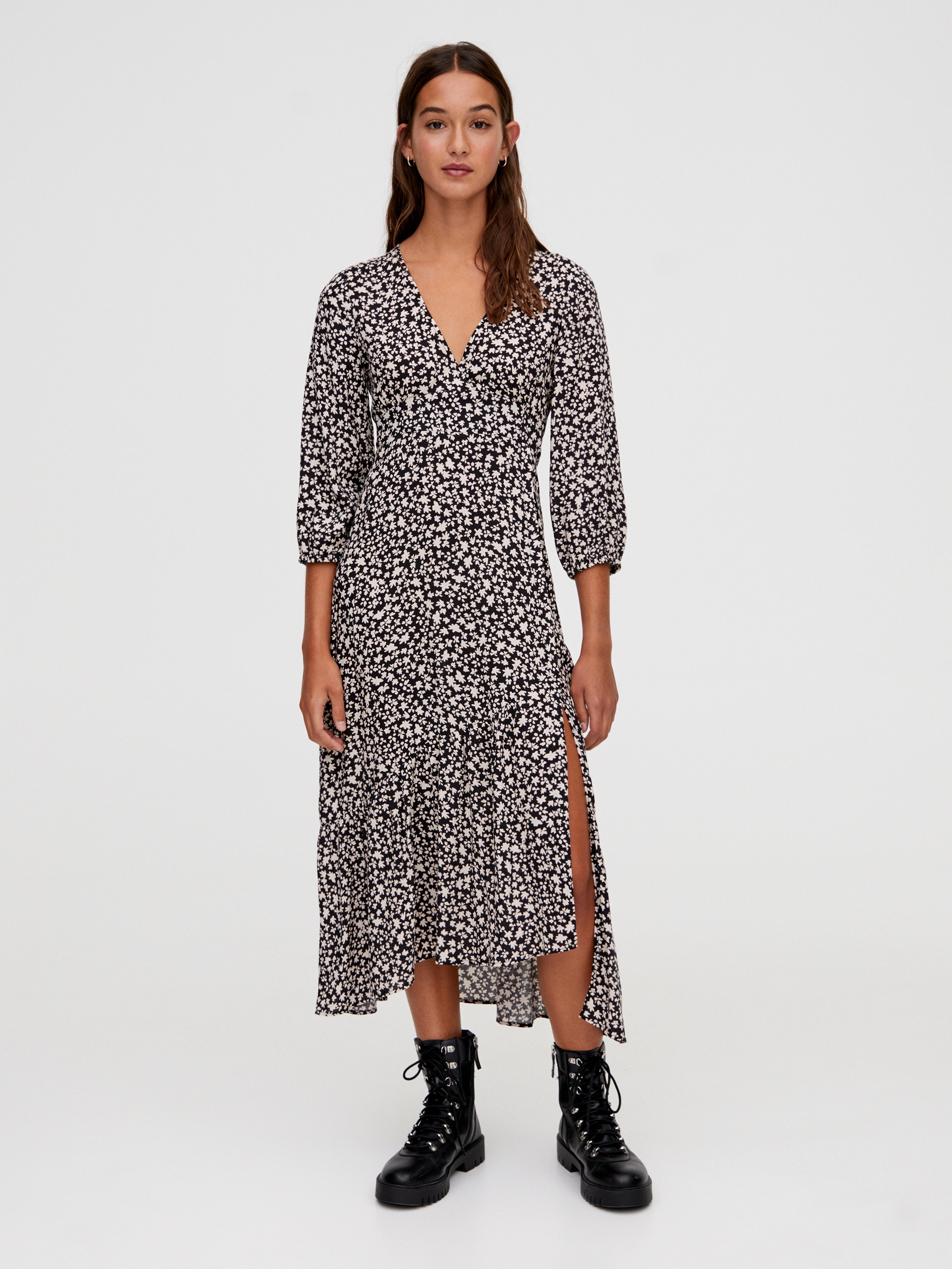 

Платье Pull & Bear 9390/352/800 XL Черное