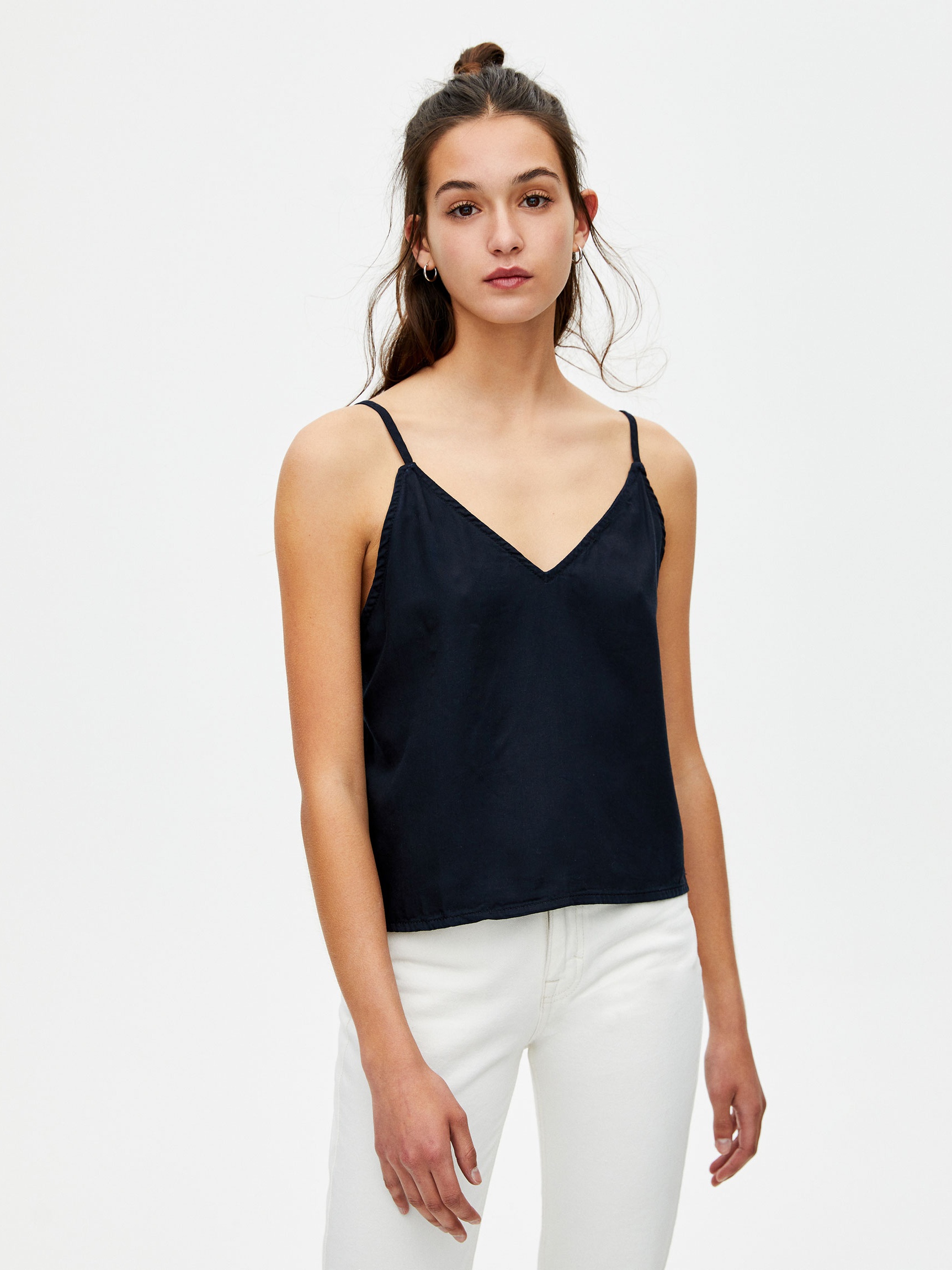 

Майка Pull & Bear 9473/320/400  Черная, Майка Pull & Bear 9473/320/400 S Черная