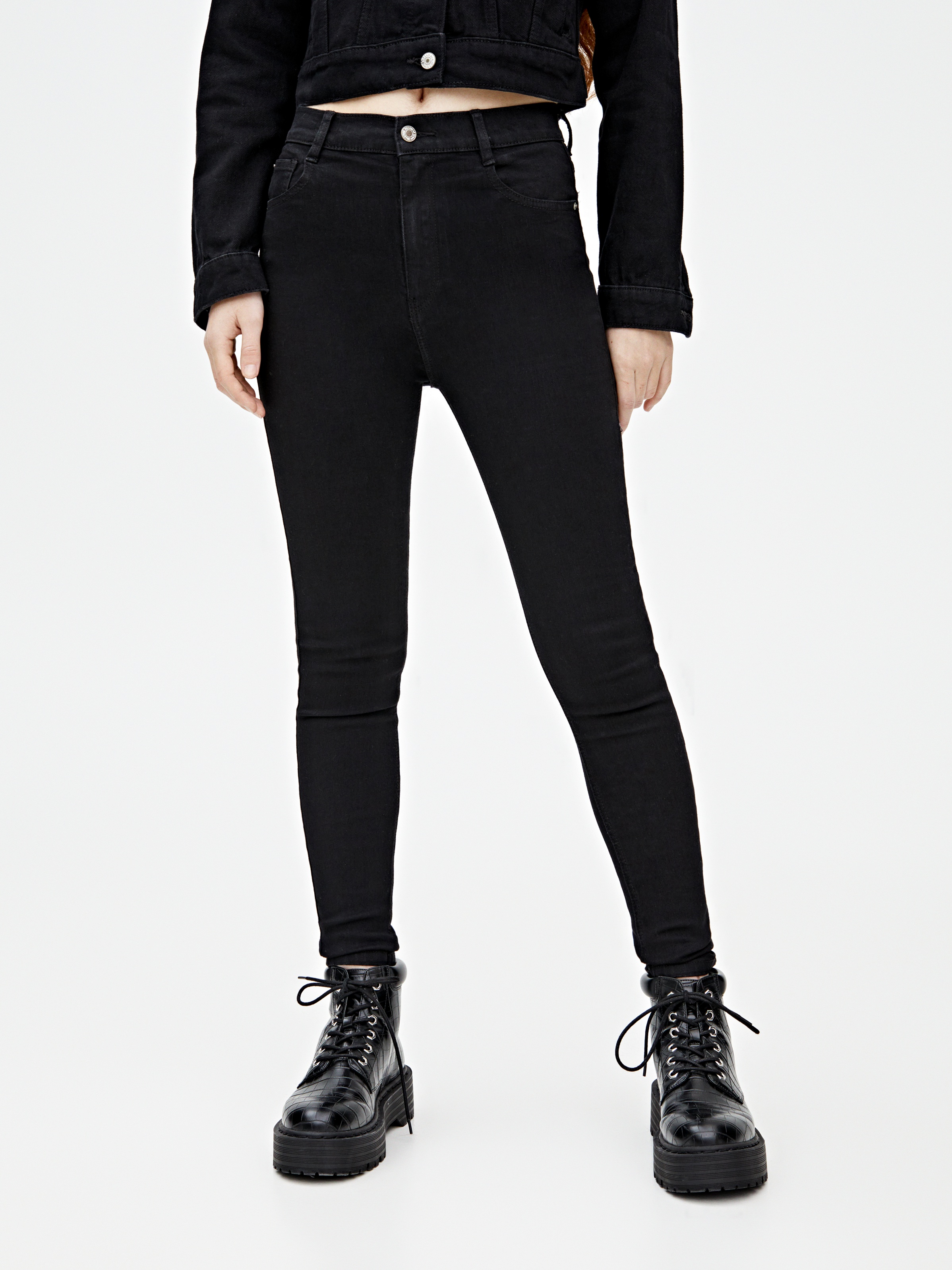 

Джинсы Pull & Bear 9682/326/800 38 Черные