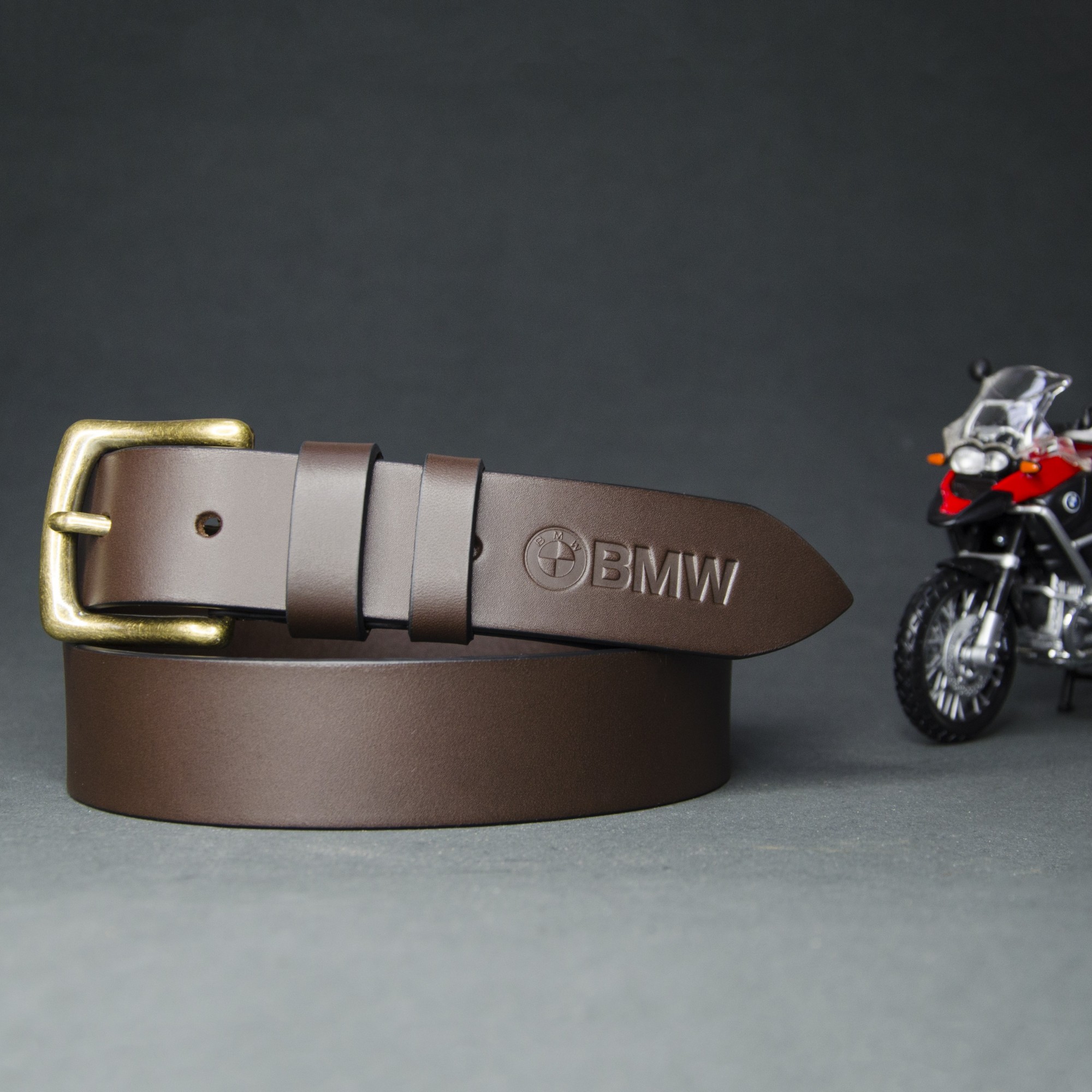 

Кожаный ремень Ridl BMW 120 см коричневый пряжка бронза