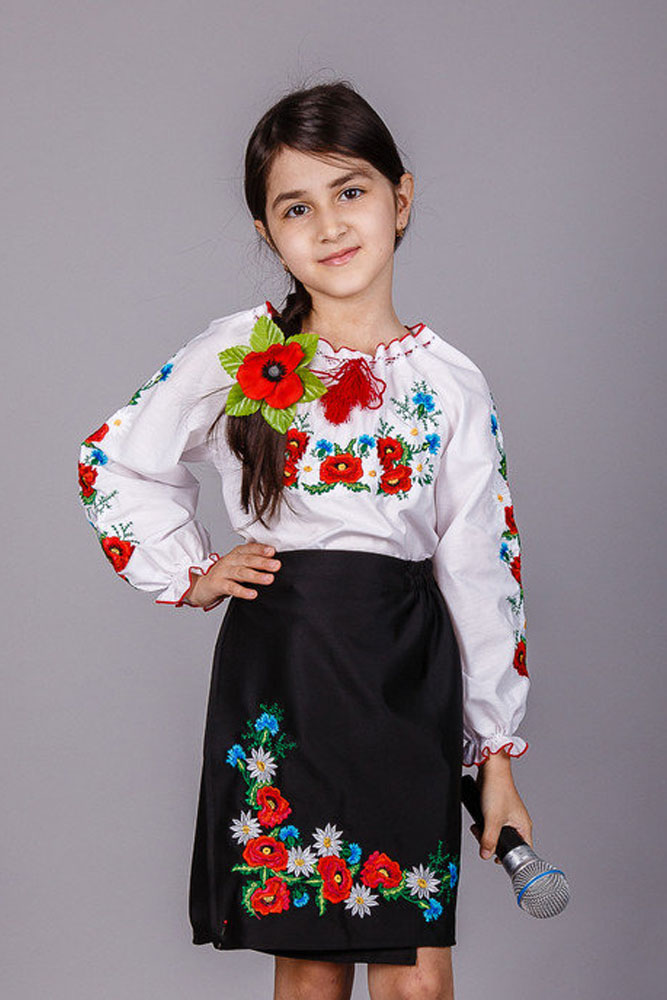 

Вишиванка на дівчинку Козачок-ТМ 104 білий (SKT000456811)