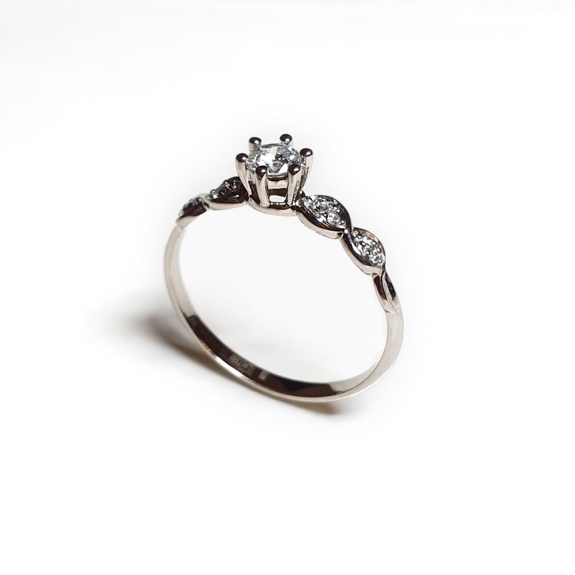 

Кольцо из белого золота с бриллиантами 0,48ct, Congress Diamond, Размер 17.5//PS013/1