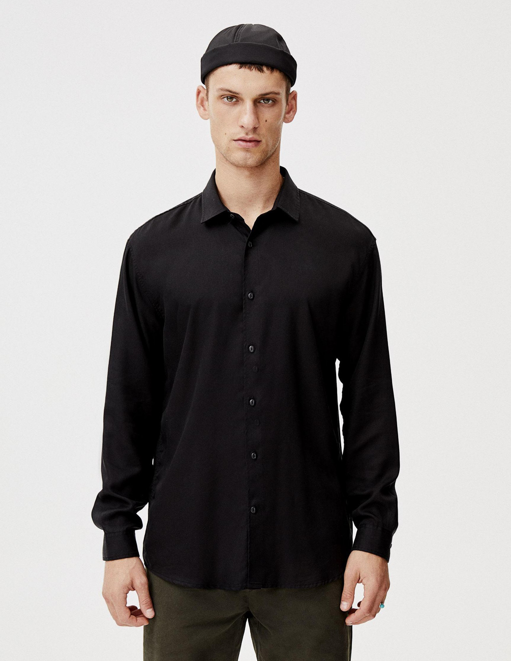 

Рубашка д/р PULL & BEAR М0116142 (9474/522/800) цвет черный, Рубашка д/р PULL & BEAR М0116142 (9474/522/800) цвет черный S