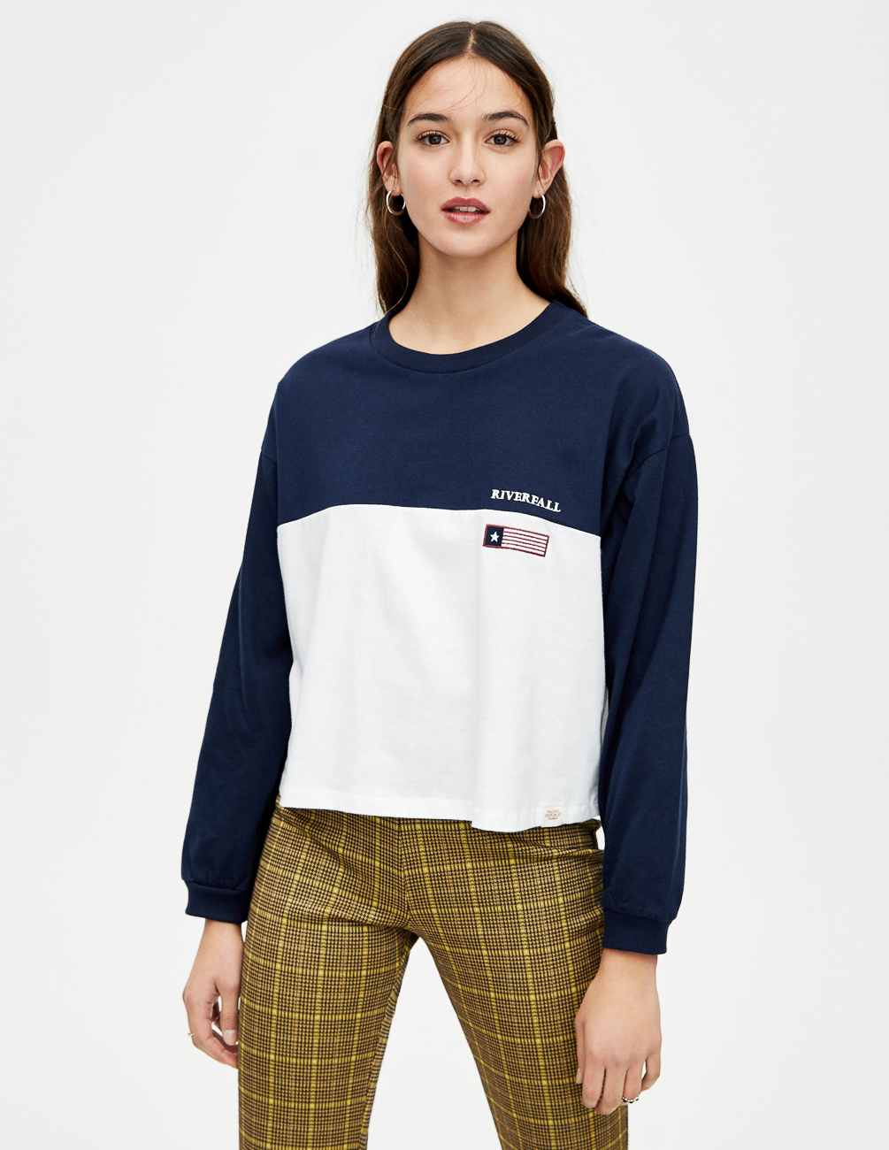 

Лонгслив PULL & BEAR Ж1078212 (5246/304/401) цвет белый-синий, Лонгслив PULL & BEAR Ж1078212 (5246/304/401) цвет белый-синий L