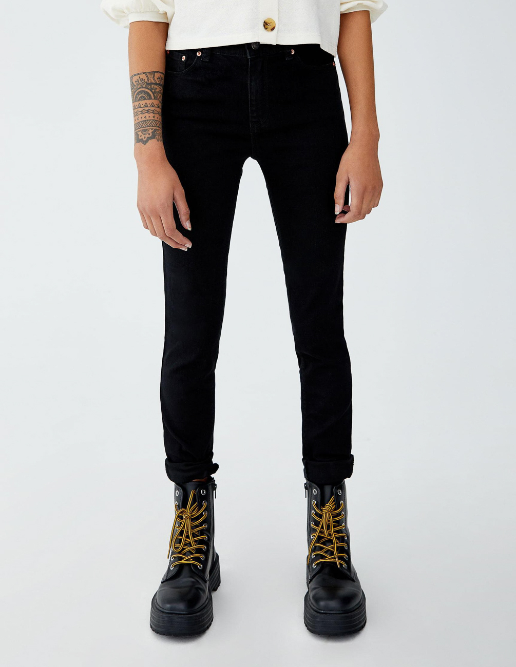 

Джинсы PULL & BEAR Ж1077879 (5687/333/800) цвет черный, Джинсы PULL & BEAR Ж1077879 (5687/333/800) цвет черный XXS