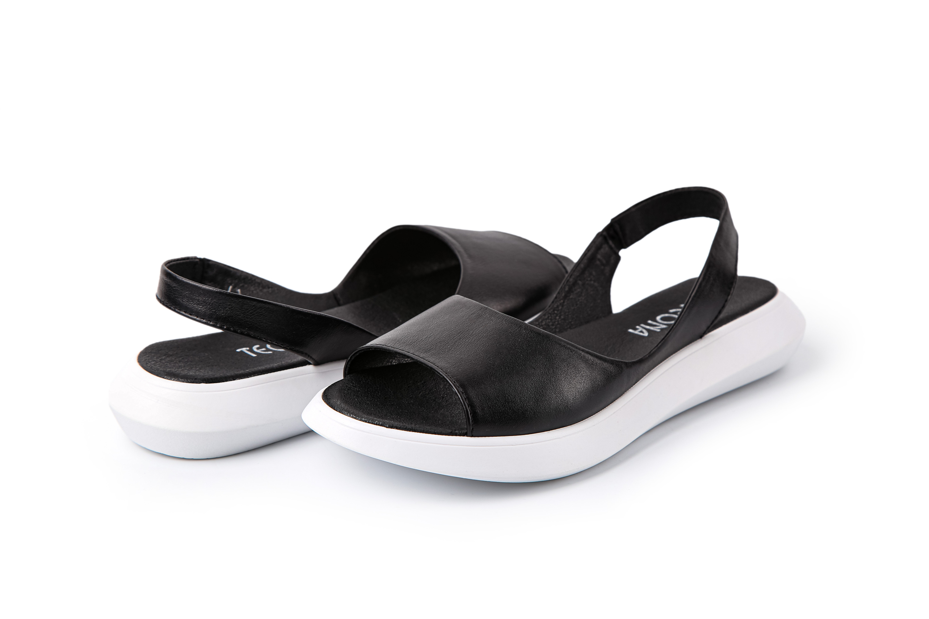 

Босоніжки Teona 162BLACK 37 Чорний