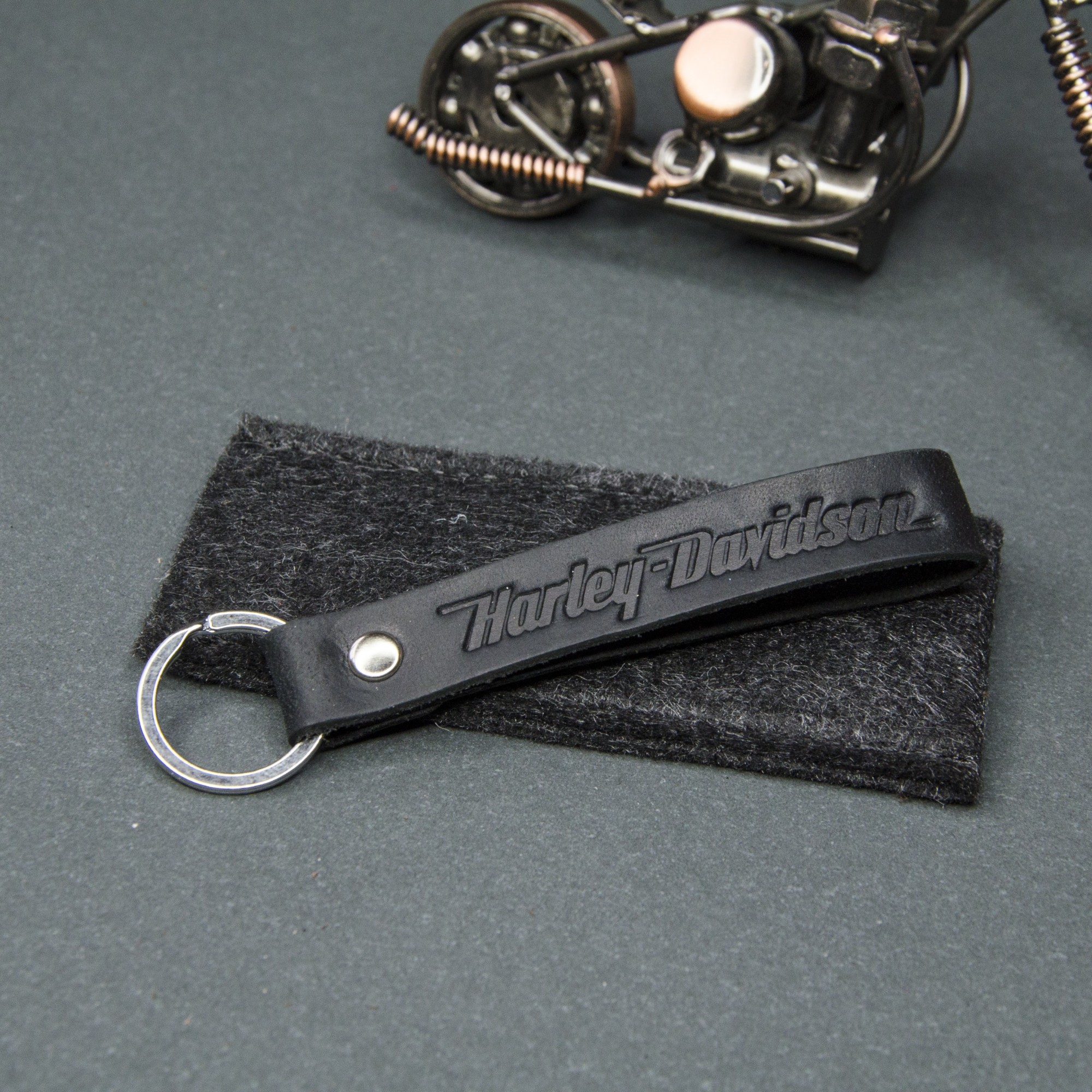 

Кожаный брелок Ridl Harley Davidson черный