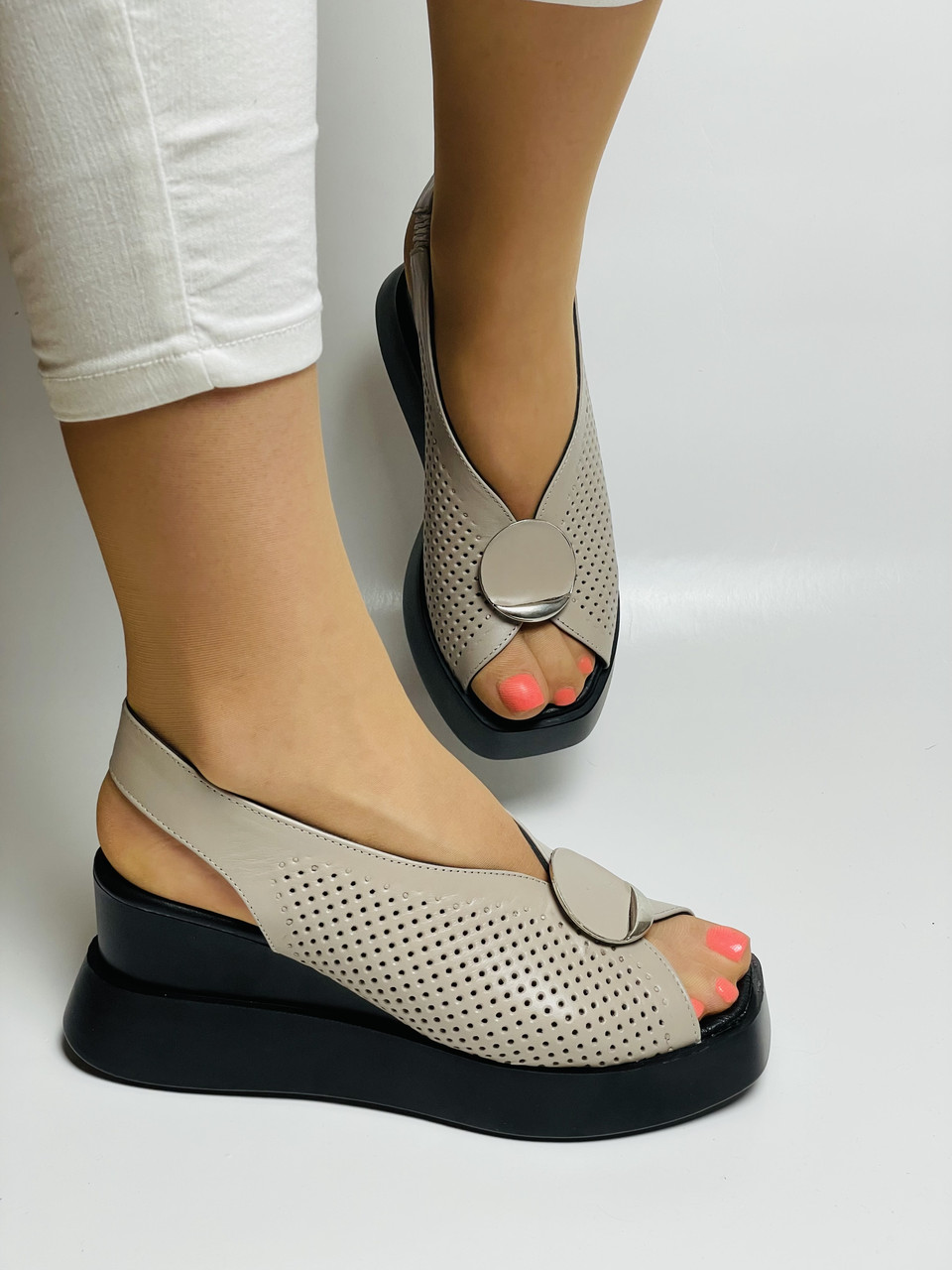 

Женские босоножки Evromoda 37 Визон 2605