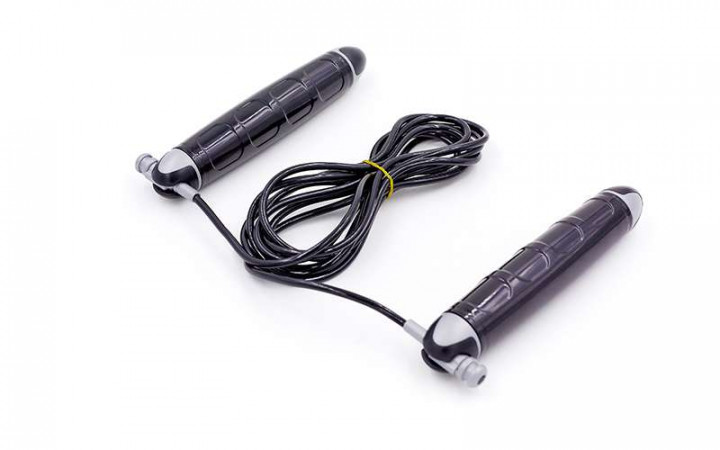 

Скакалка с PVC жгутом и местом под утяжелитель Pro Supra FI-4025-P /2 (l-2,7м, d-5мм, черный)