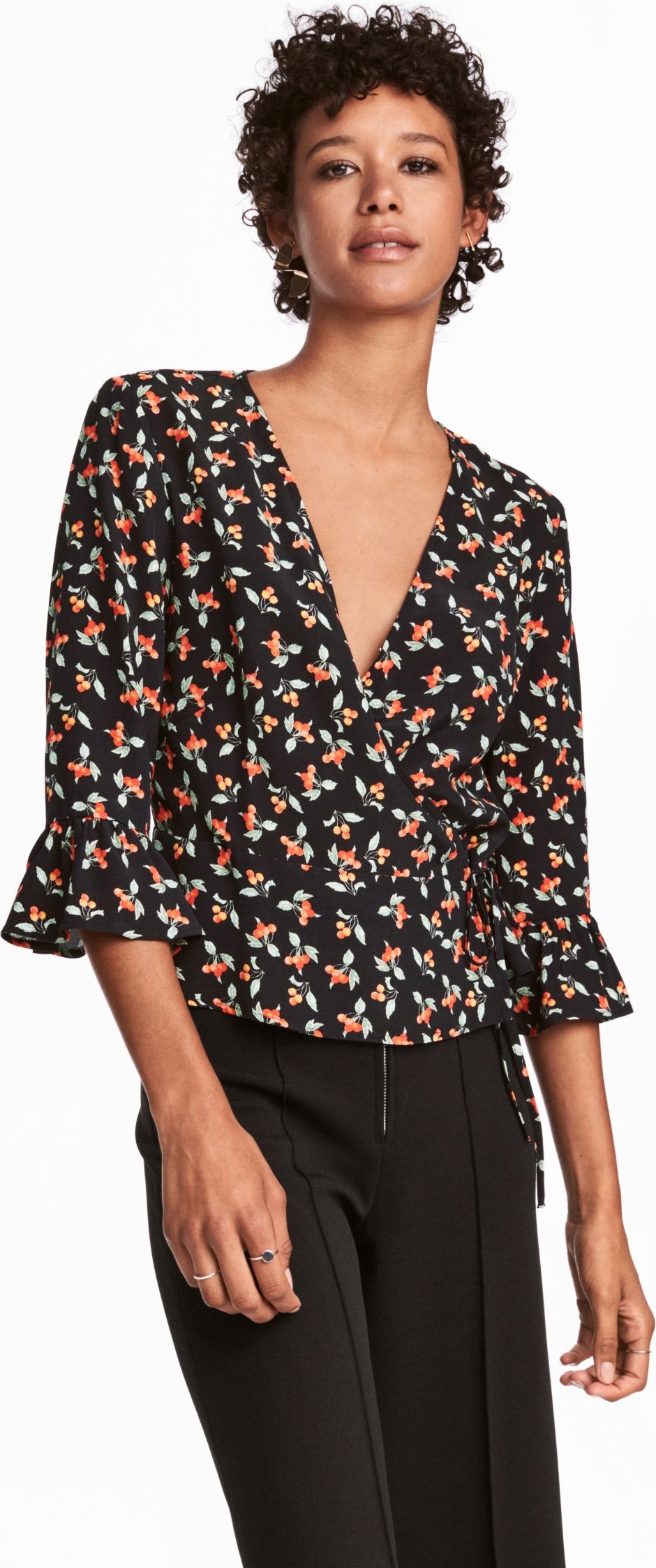 

Блузка H&M KK5766986 40 Черная