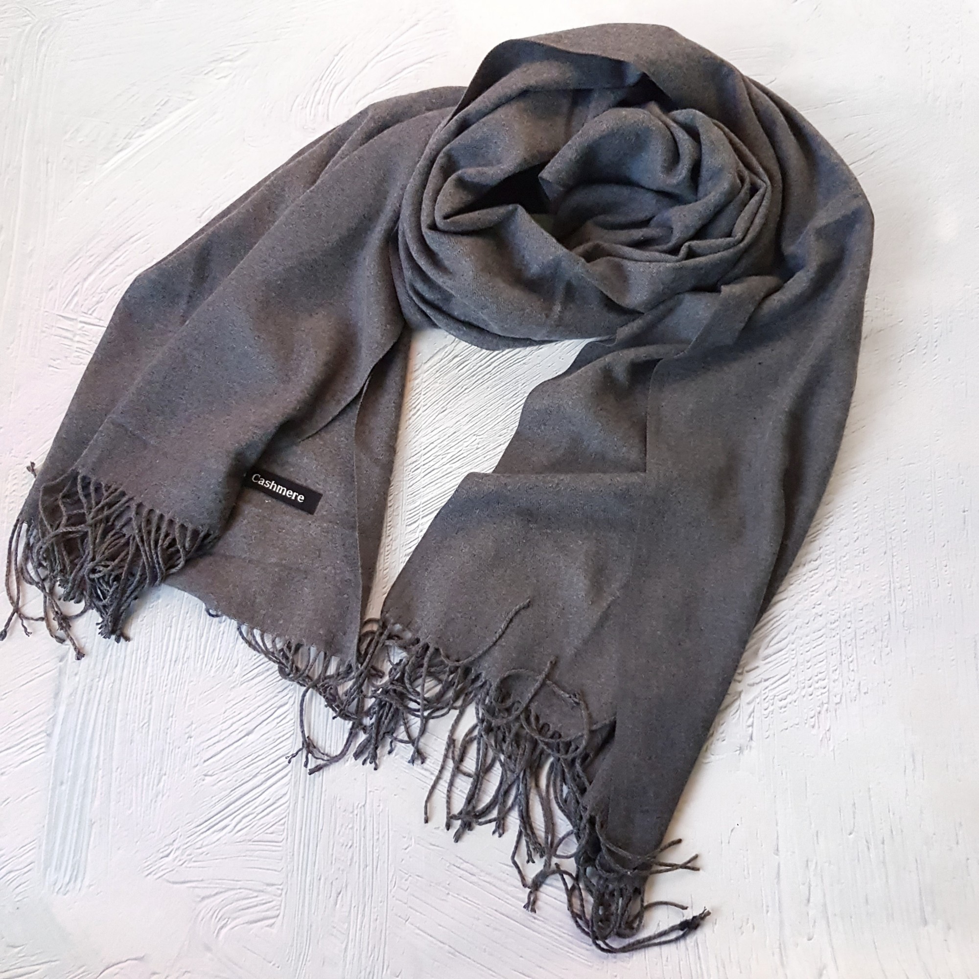 

Шарф кашемировый серый с фабричным переходом цвета Cashmere 5787