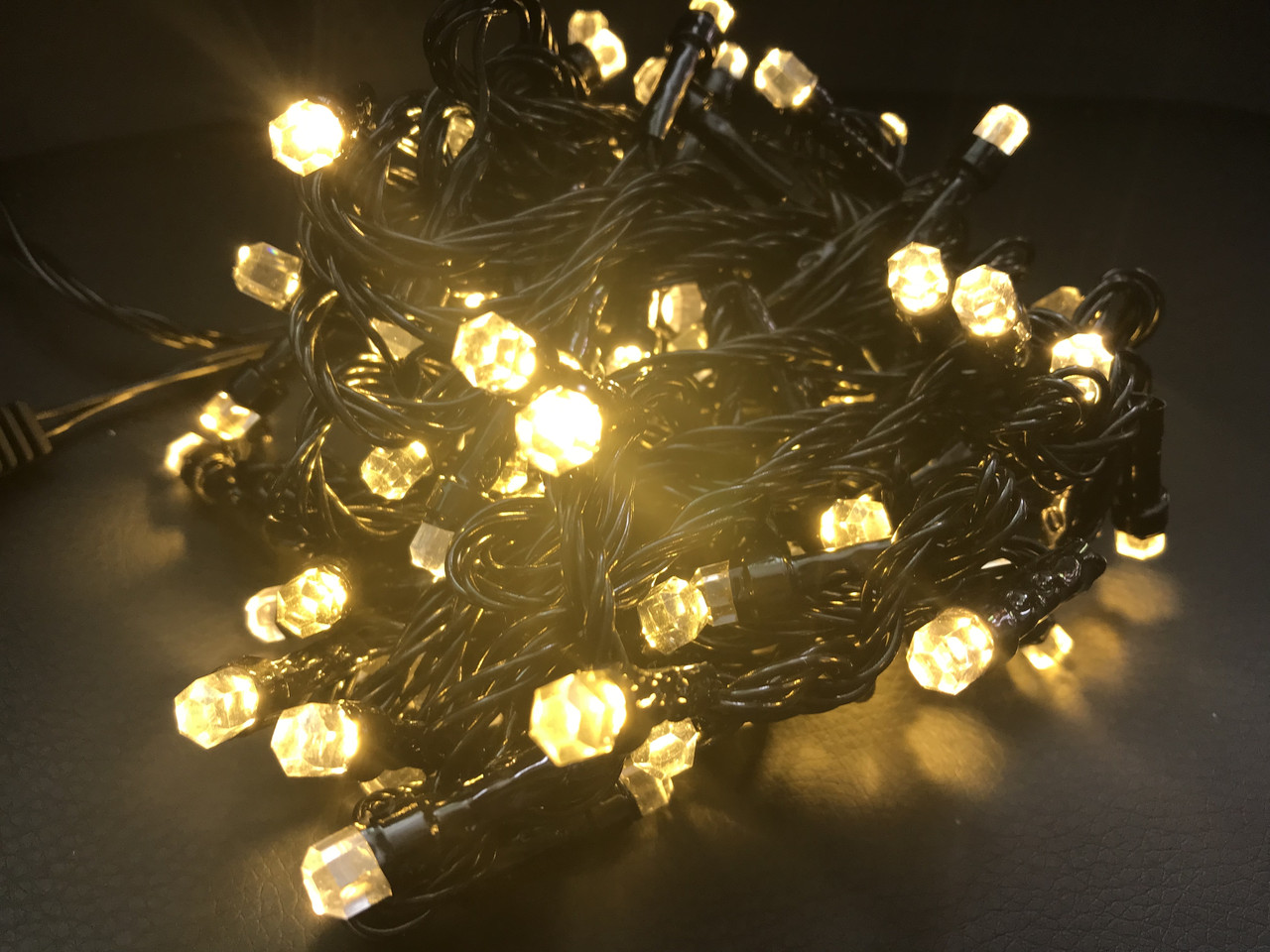 

Сказочная Гирлянда-нить "Тиффани" алмаз 100 LED ,6 метров, Теплый белый свет, от сети 220 Вольт арт: 1001007