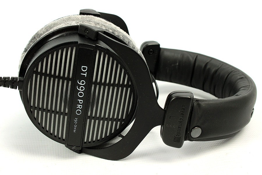 

Профессиональные наушники BEYERDYNAMIC DT 990 PRO 250 OHM