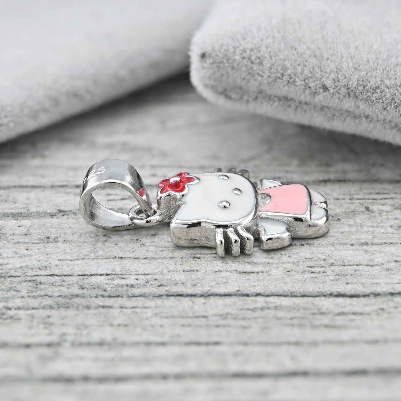 

Серебряный кулон ТС9540081рб размер 22х11 мм разноцветная эмаль вес 2.0 г