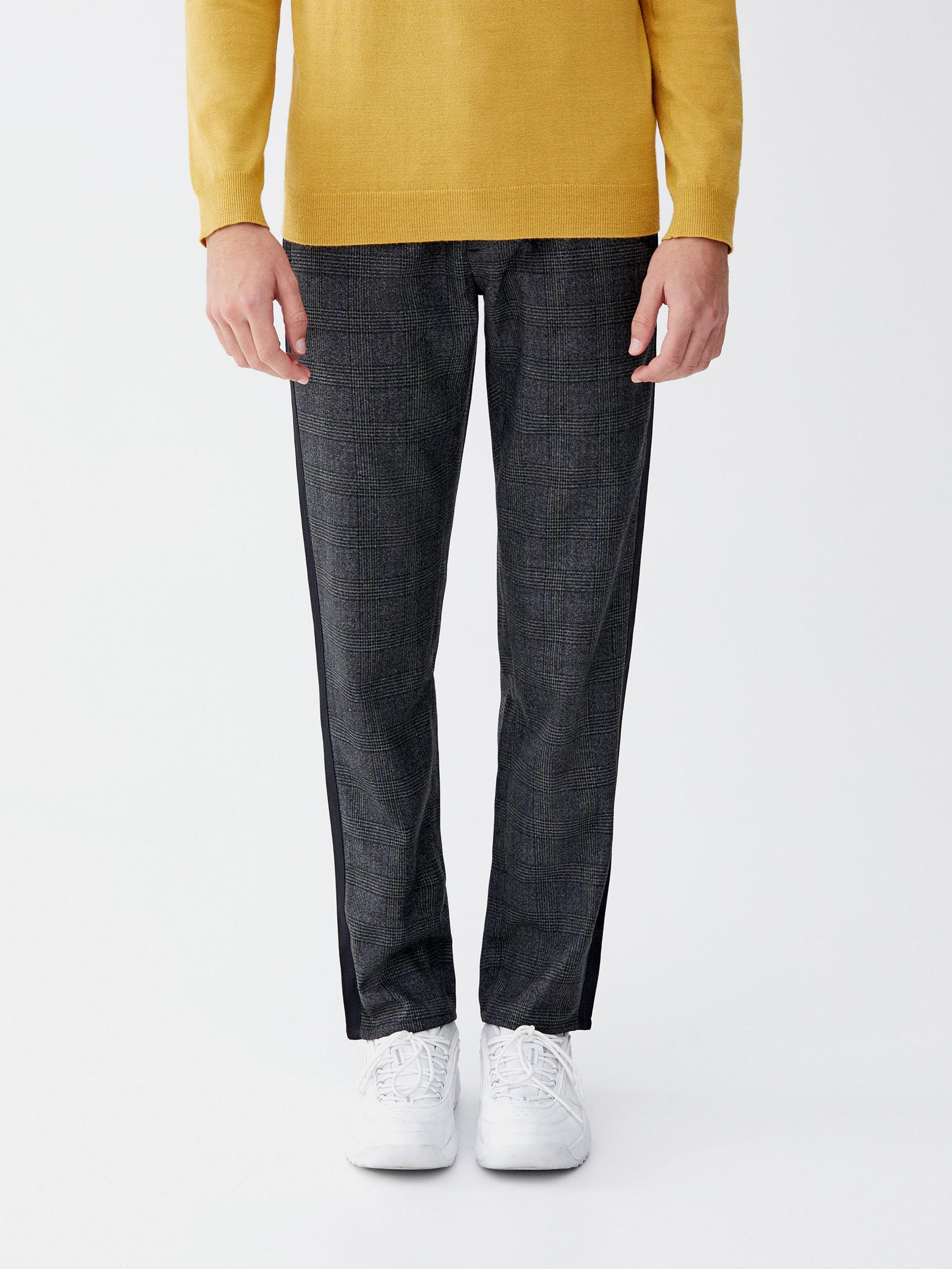 

Брюки Pull & Bear XAZ221324MMZT  Черные, Брюки Pull & Bear XAZ221324MMZT 36 Черные