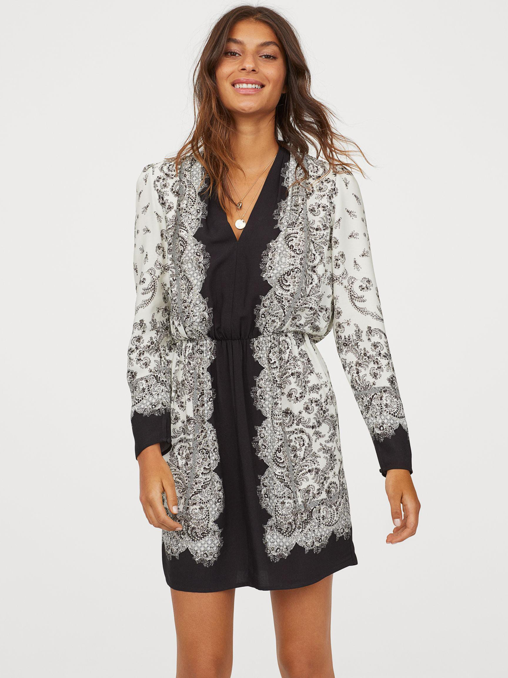 

Платье H&M XAZ166327RWKW  Белое с черным и разноцветным, Платье H&M XAZ166327RWKW 44 Белое с черным и разноцветным
