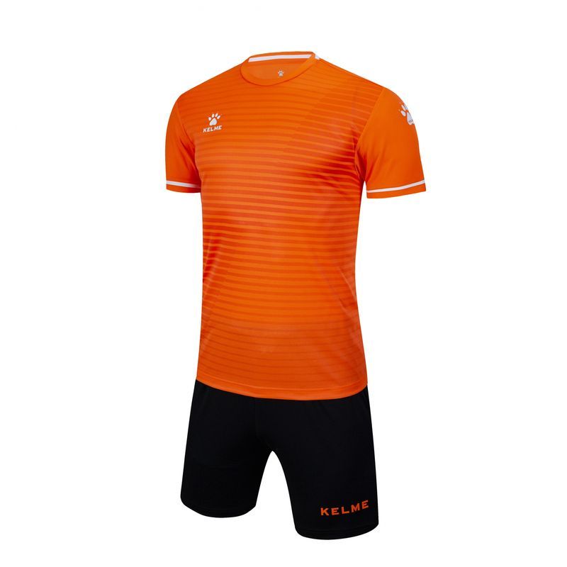 

Футбольная форма детская Kelme MALAGA оранжево-черная 4XS 3803169.9910