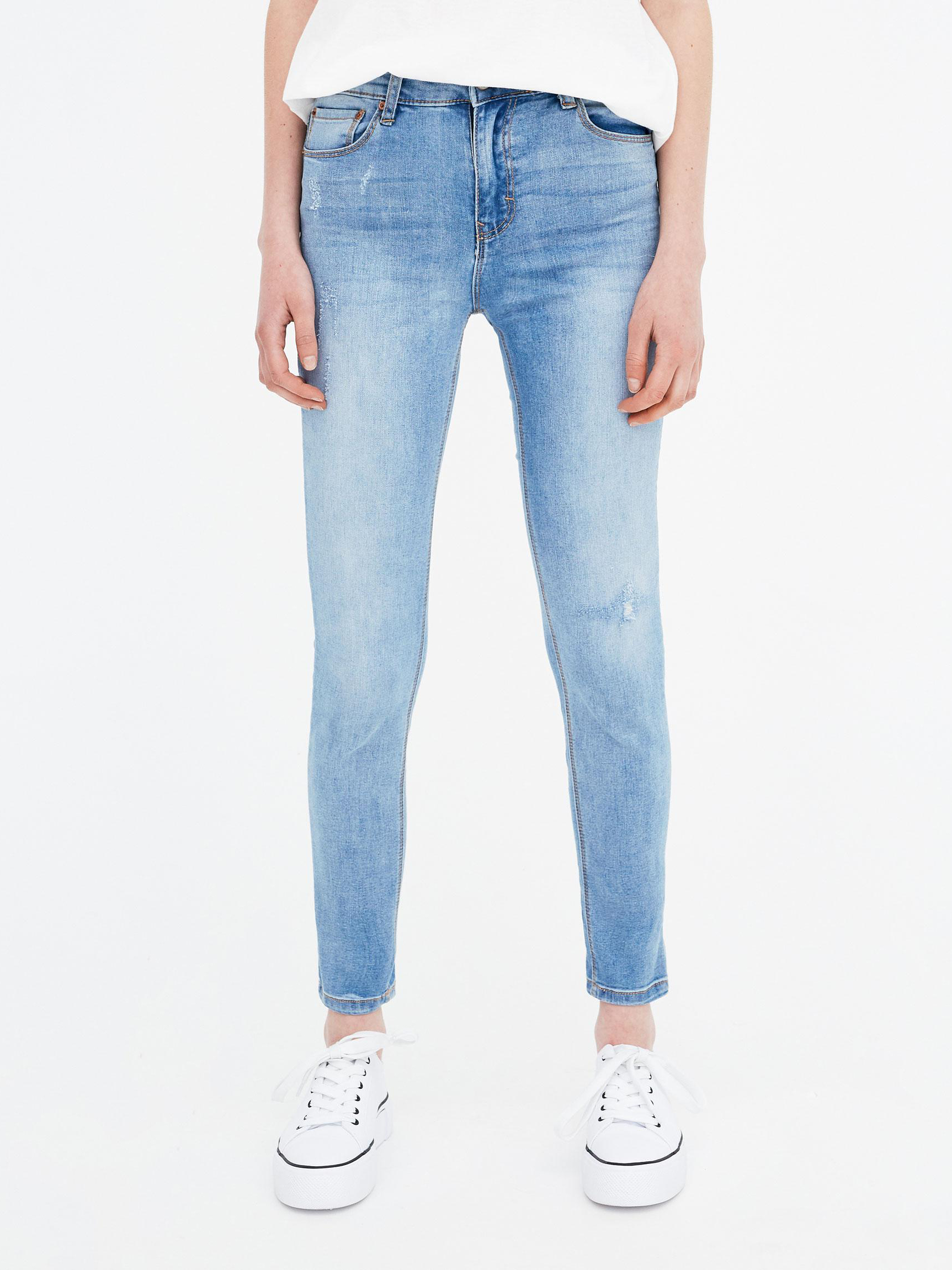 

Джинсы Pull & Bear XAZ190112VJKH  Светло-голубые, Джинсы Pull & Bear XAZ190112VJKH 42 Светло-голубые