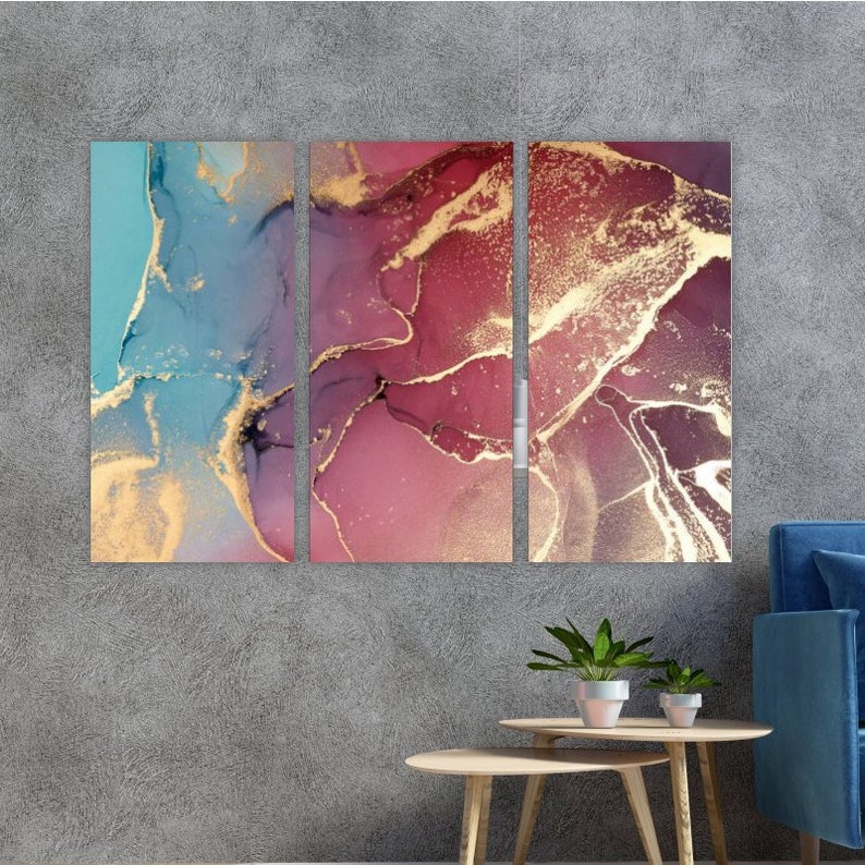 

Модульная картина на холсте из трех частей Благородный мрамор 128x81 см