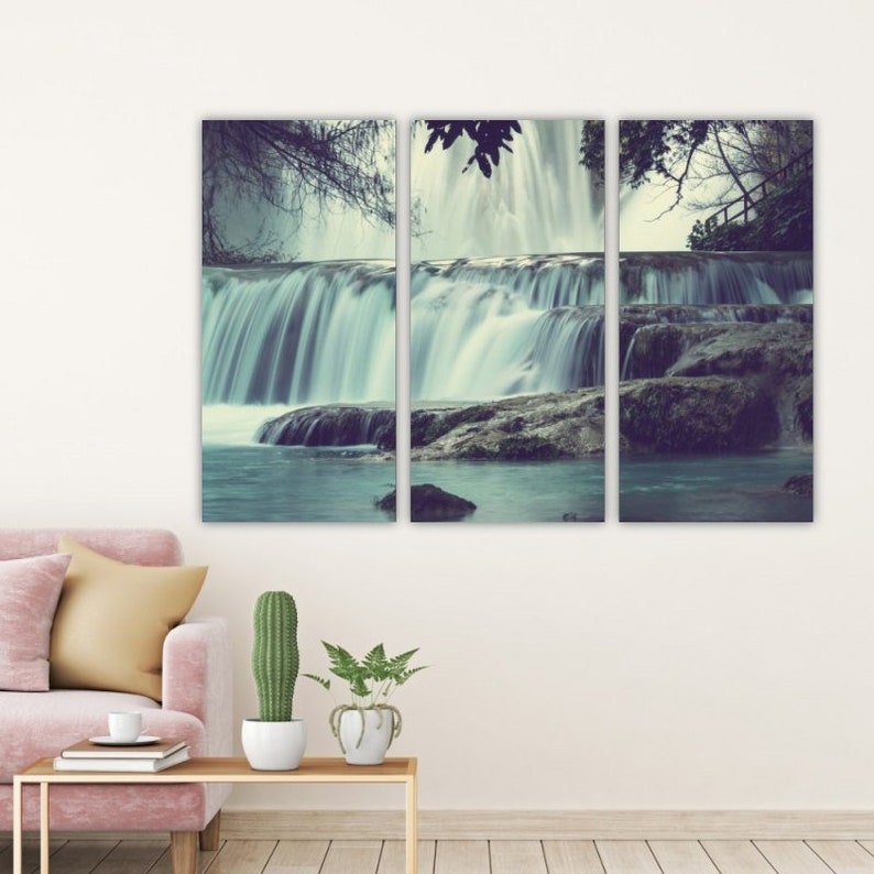

Модульная картина на холсте из трех частей Каскадный водопад 78x48 см