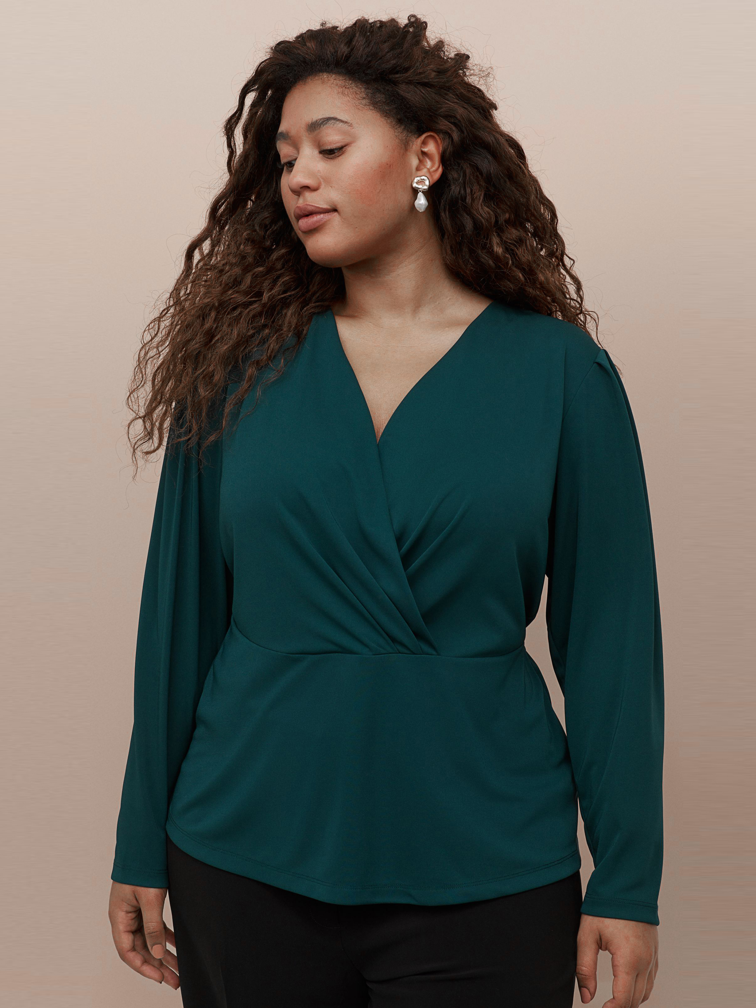 

Блузка H&M 0830417-0  Зеленая, Блузка H&M 0830417-0 L Зеленая