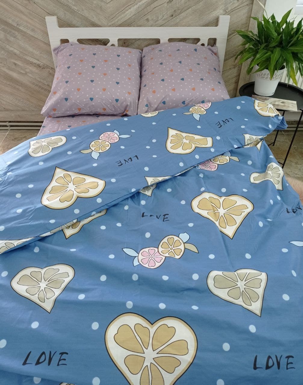 

Комплект постельного белья Lamoki Love Семейные