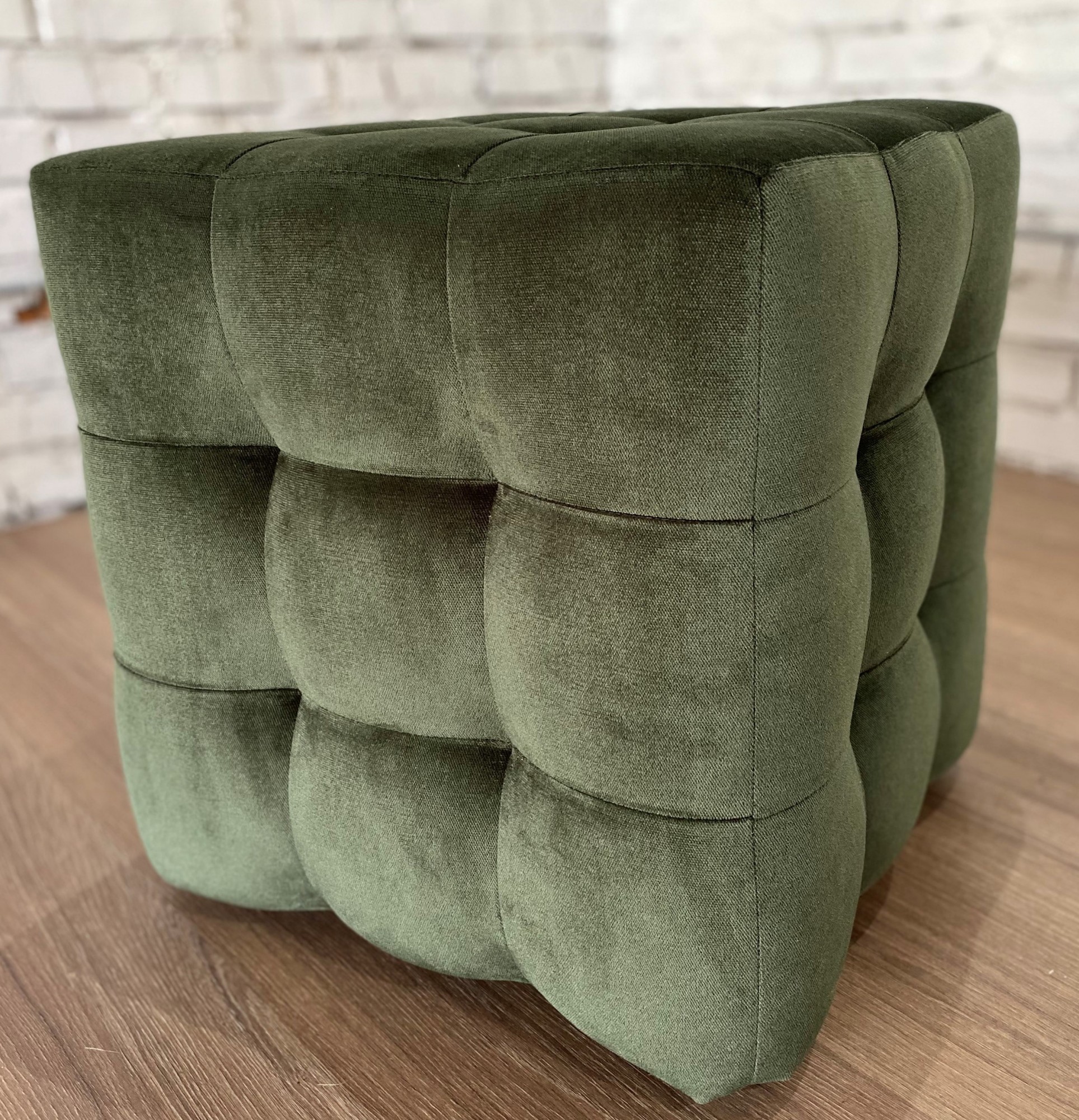 

Пуф квадратный Куб PiLLowDesign 45х45 см Misoni 018 темно-зеленый