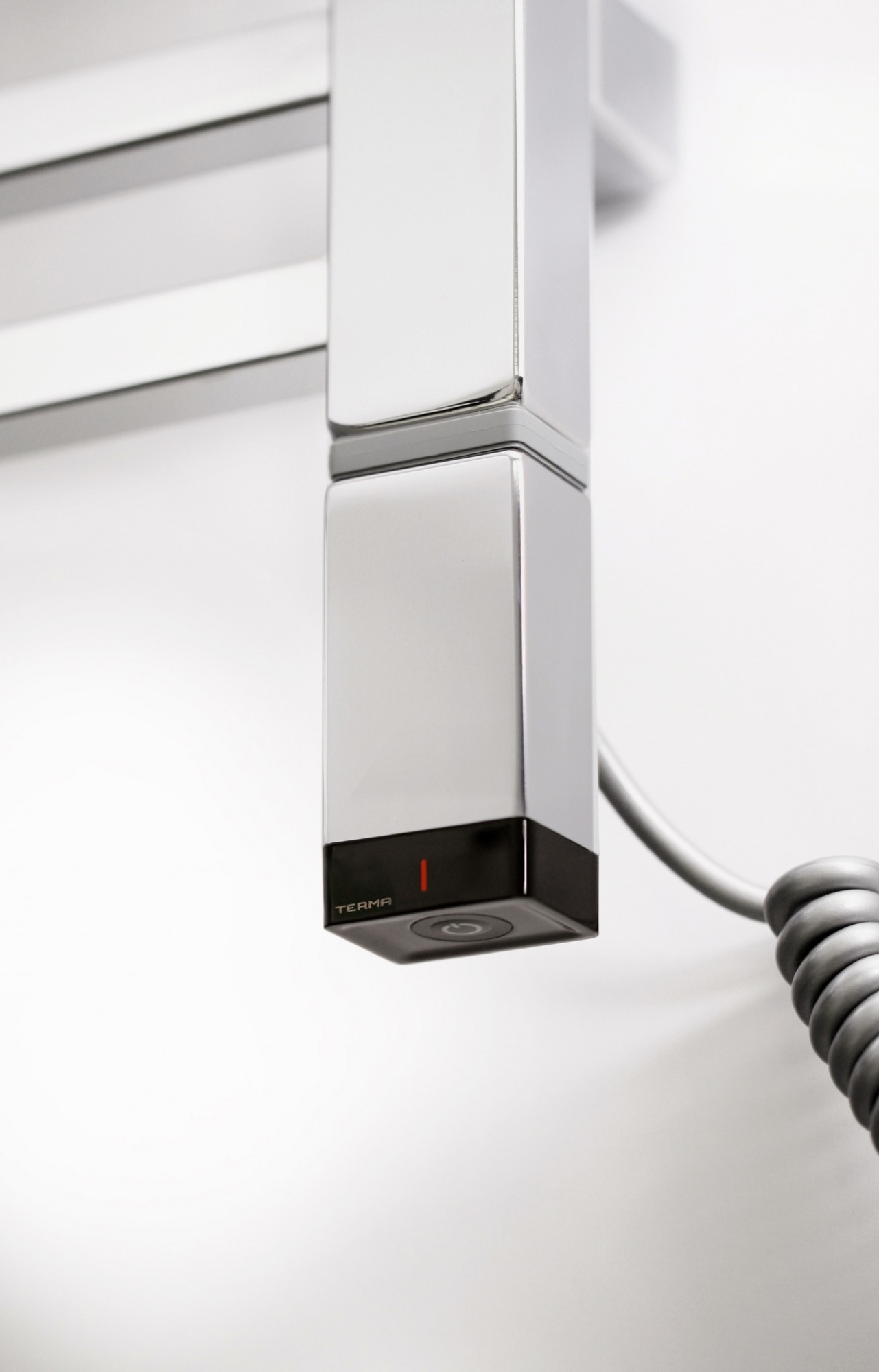 

Электрический тэн у полотенцесушитель Terma ONE 30x40 с регулятором, хром (chrome) 400 Вт