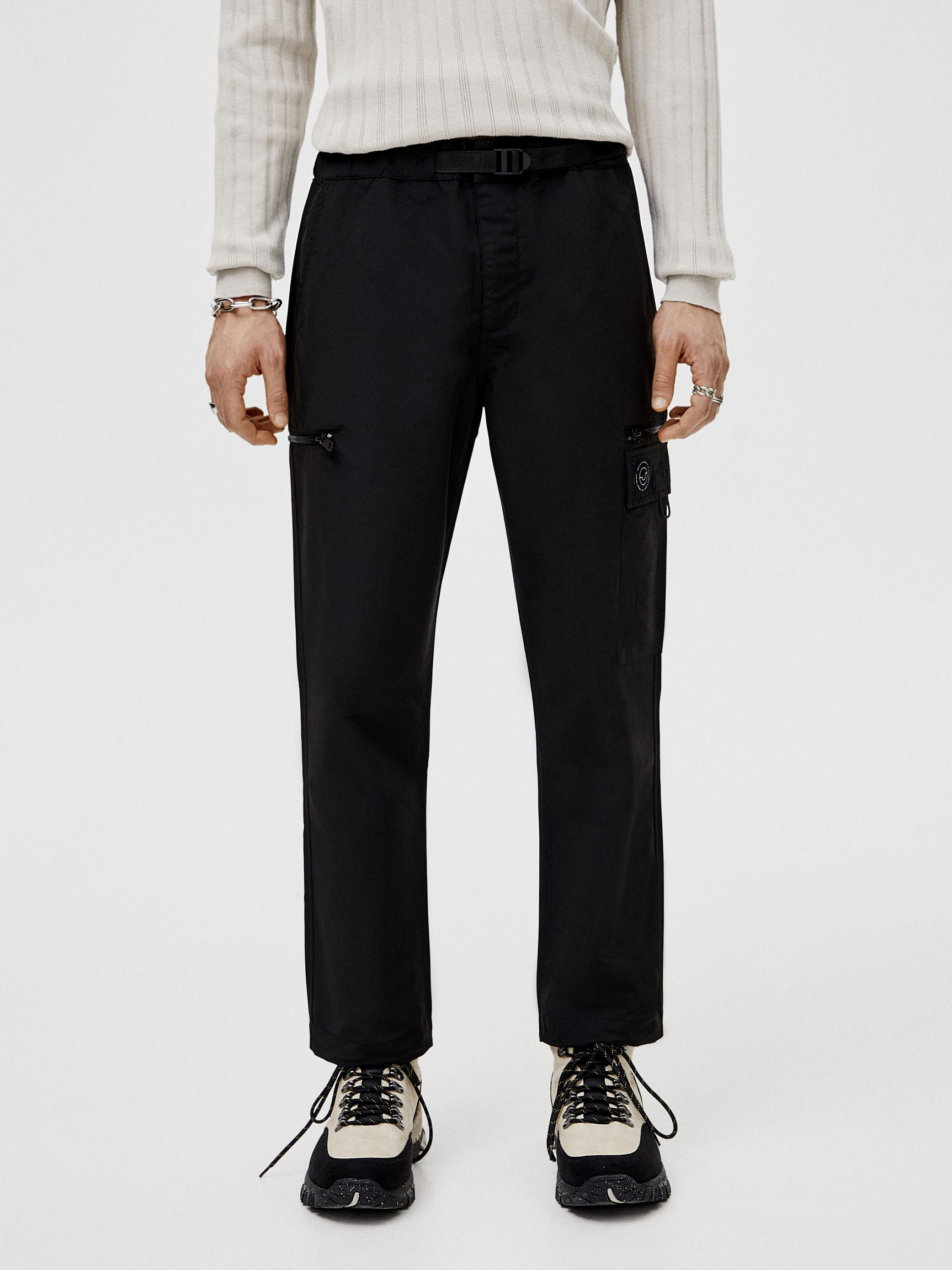 

Брюки Pull & Bear 5670/511/800  Черные, Брюки Pull & Bear 5670/511/800 L Черные