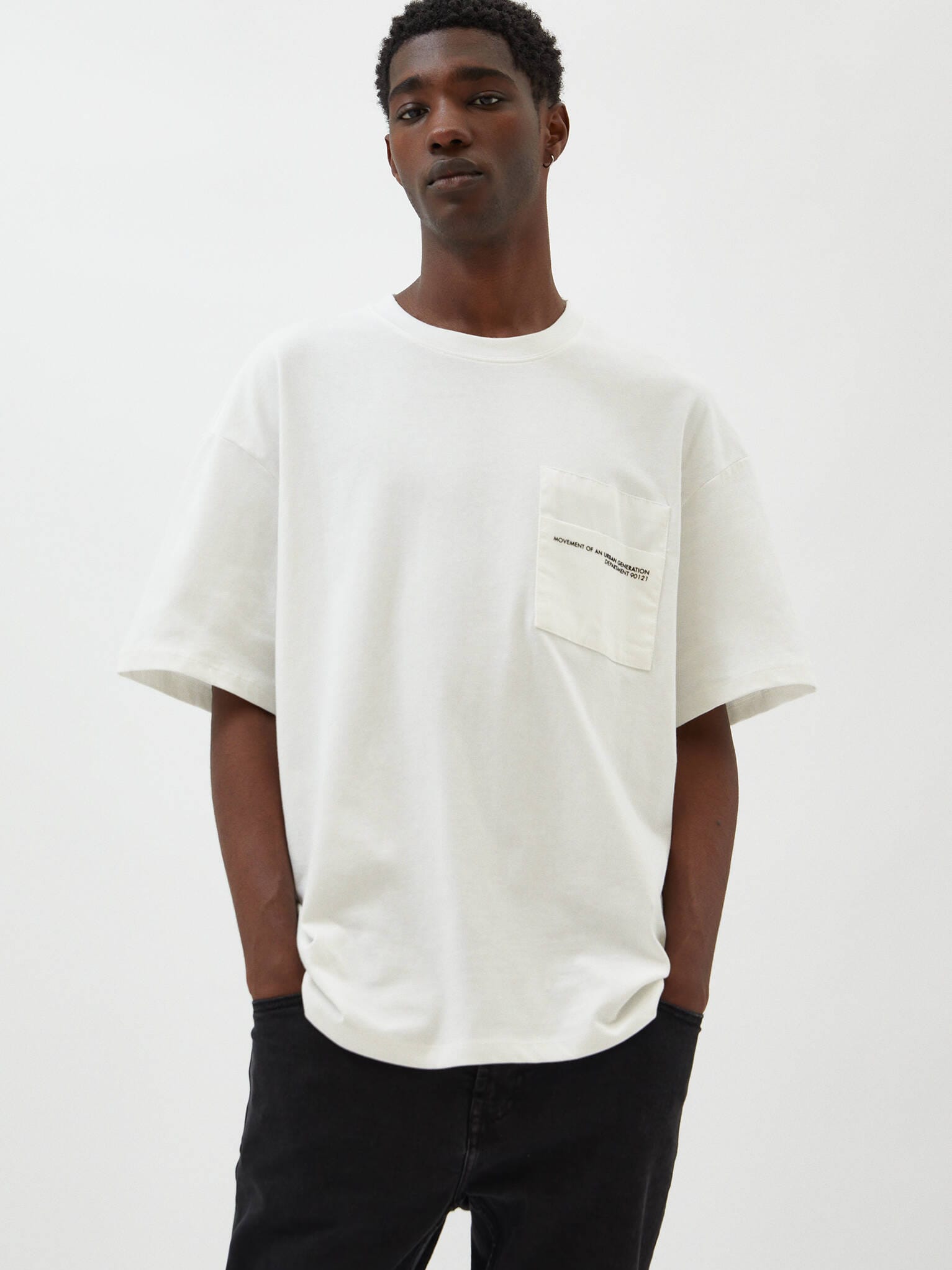 

Футболка Pull & Bear 9249/530/251 XL Белая