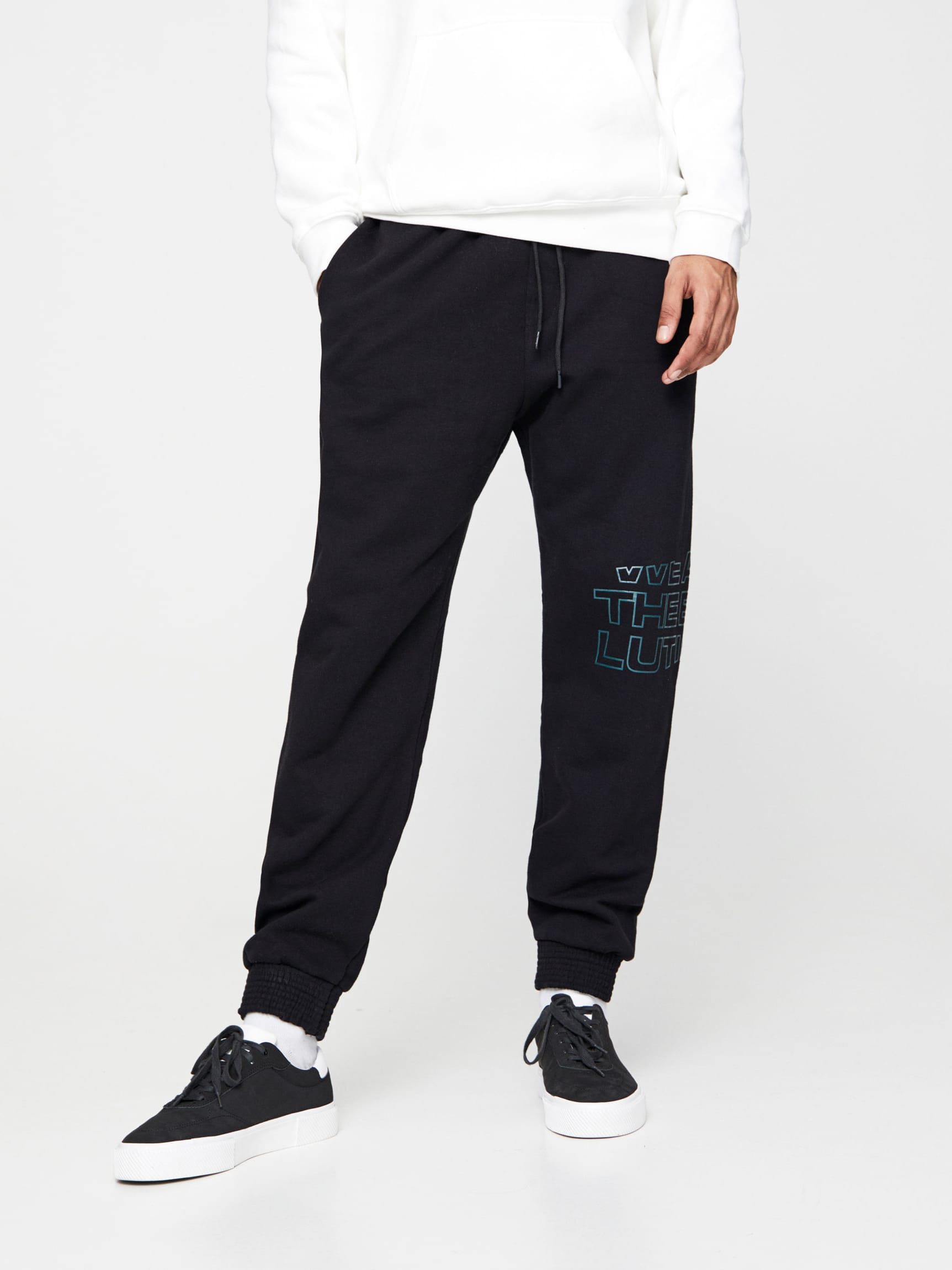 

Спортивные штаны Pull & Bear 9671/516/800  Черные, Спортивные штаны Pull & Bear 9671/516/800 S Черные
