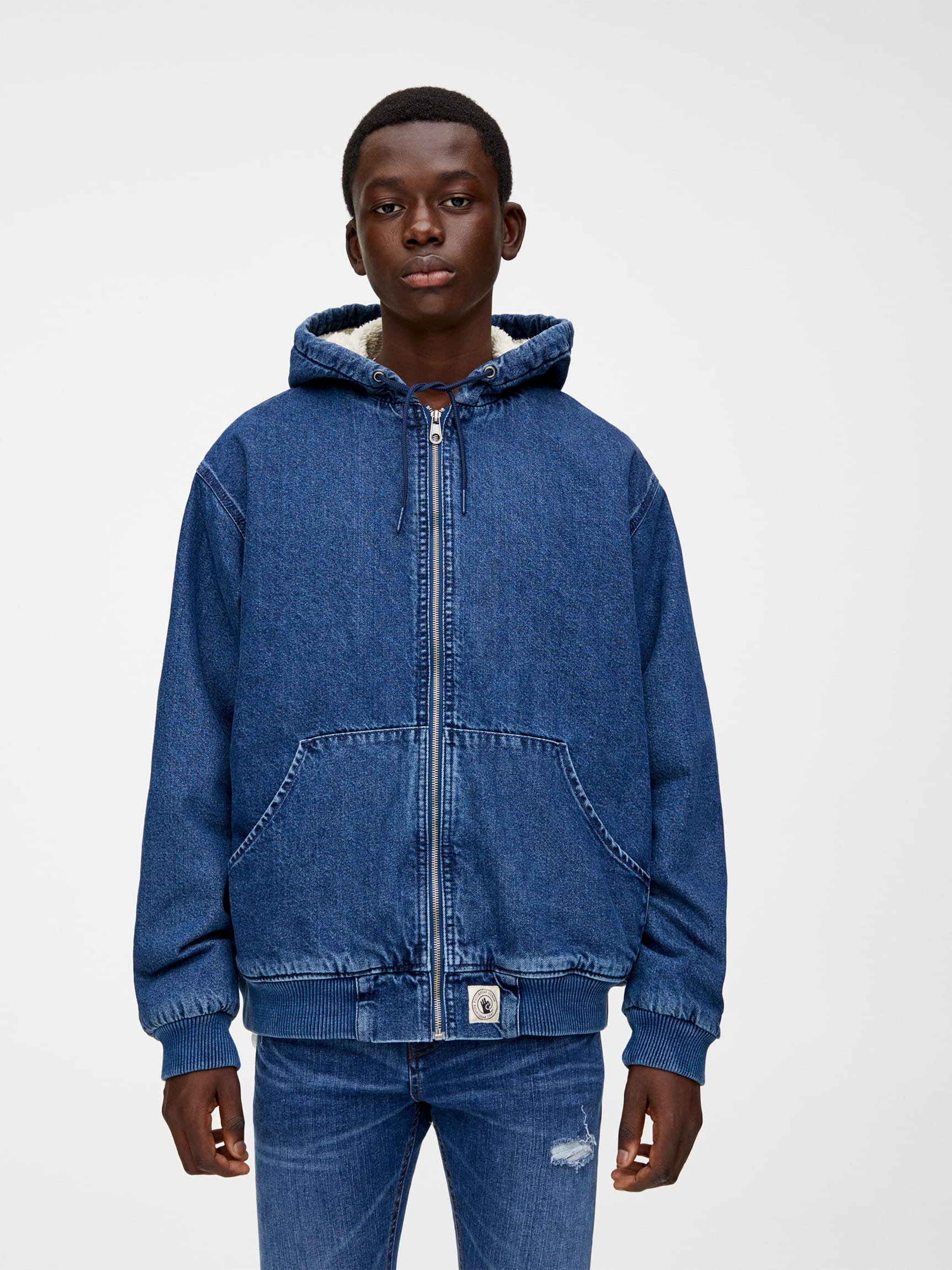

Джинсовая куртка Pull & Bear 9716/521/400 L Синяя джинс