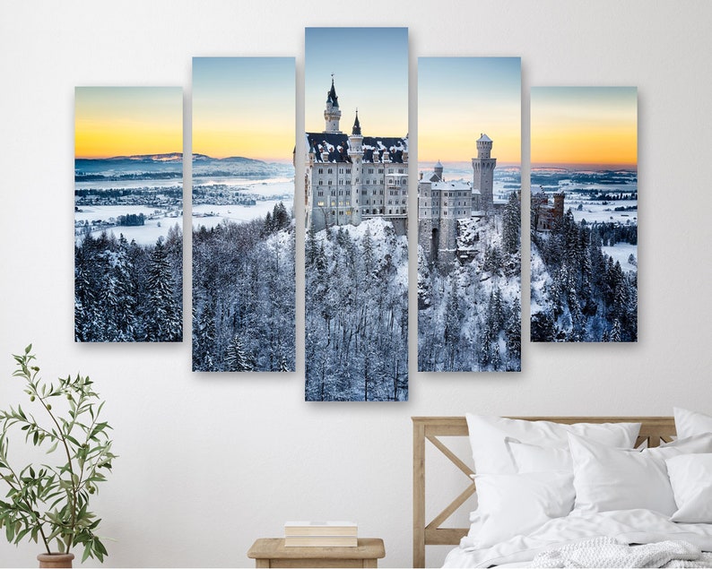 

Модульная картина на холсте из пяти частей Замок Нойшванштайн 112x68 см