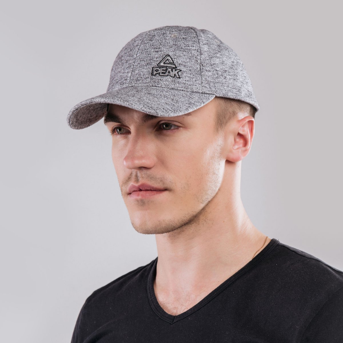 

Кепка PEAK  сірий (M184000-LTG, Кепка PEAK ONE SIZE сірий (M184000-LTG)