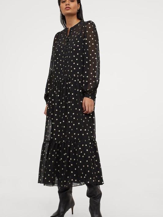 

Платье H&M 552201b45 XL Черное