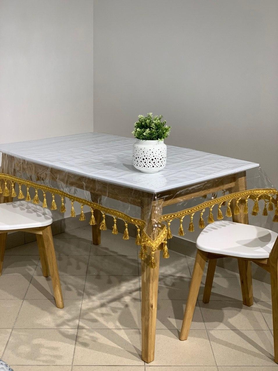 

Силиконовая Скатерть с бахромой 150x120 см Золотый