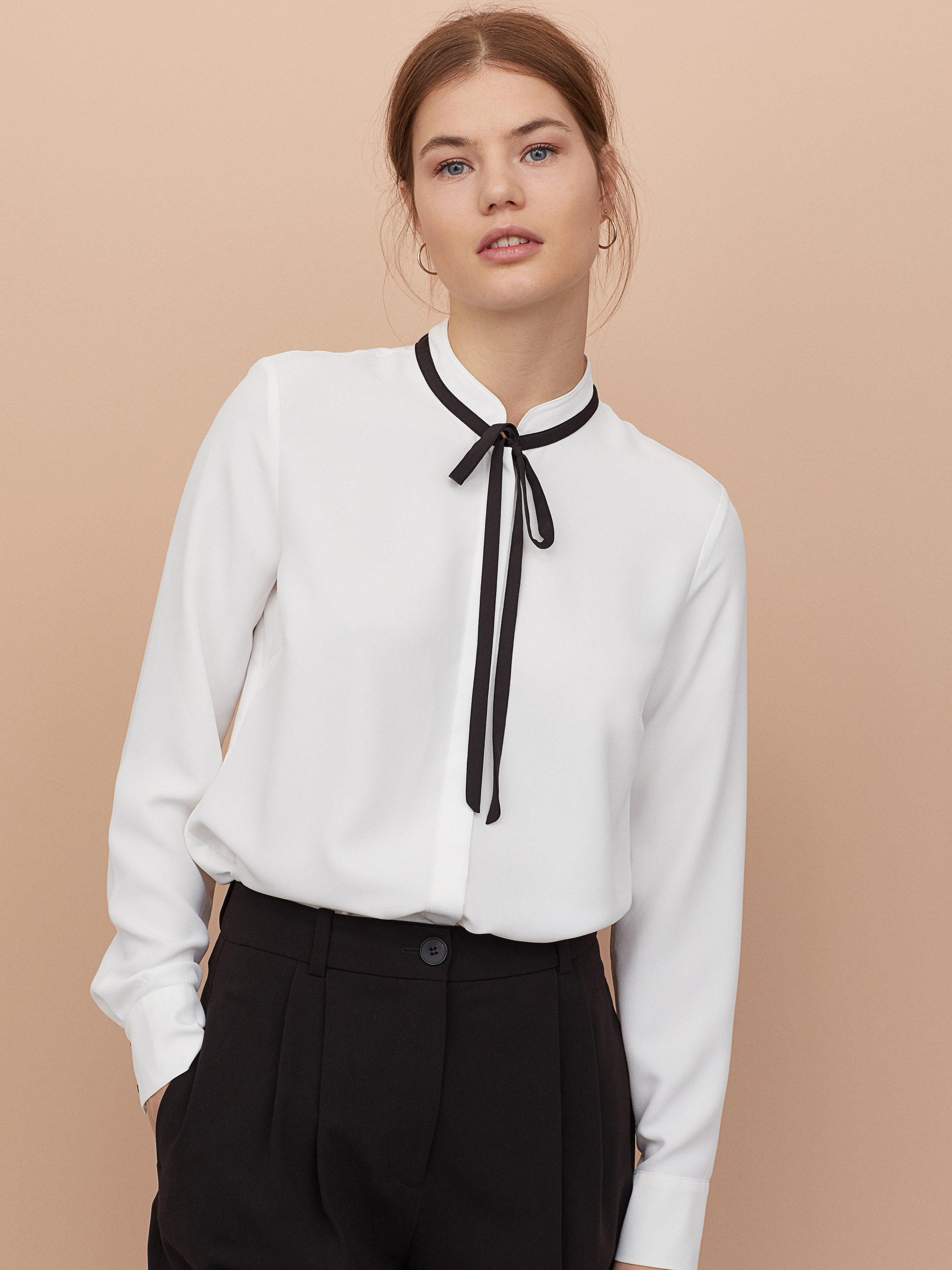 

Блузка H&M 05-0663396-011 46 Белая (СА2000001686522)
