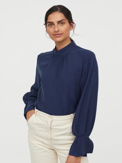 

Блузка H&M 0735623-9  Темно-синяя (СА2000001886762, Блузка H&M 0735623-9 40 Темно-синяя (СА2000001886762)