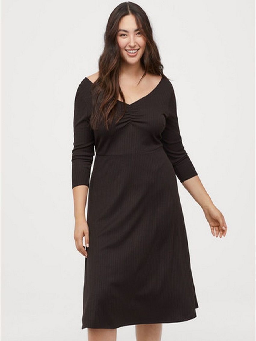 

Платье H&M 0804551-0  Черное, Платье H&M 0804551-0 XL Черное