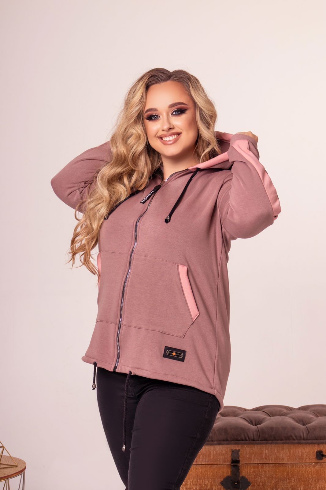 

Женская кофта-кардиган Lady Look с капюшоном 215 пудра 56