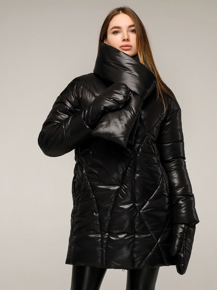 Акція на Куртка зимова жіноча Favoritti ПВ-1291 Лаке Тон 21 44 Чорна від Rozetka
