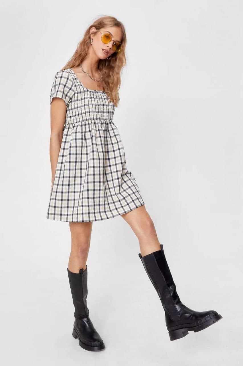 

Платье Nasty gal  Бежевый в клетку 8520123002777, Платье Nasty gal 40 Бежевый в клетку 8520123002777
