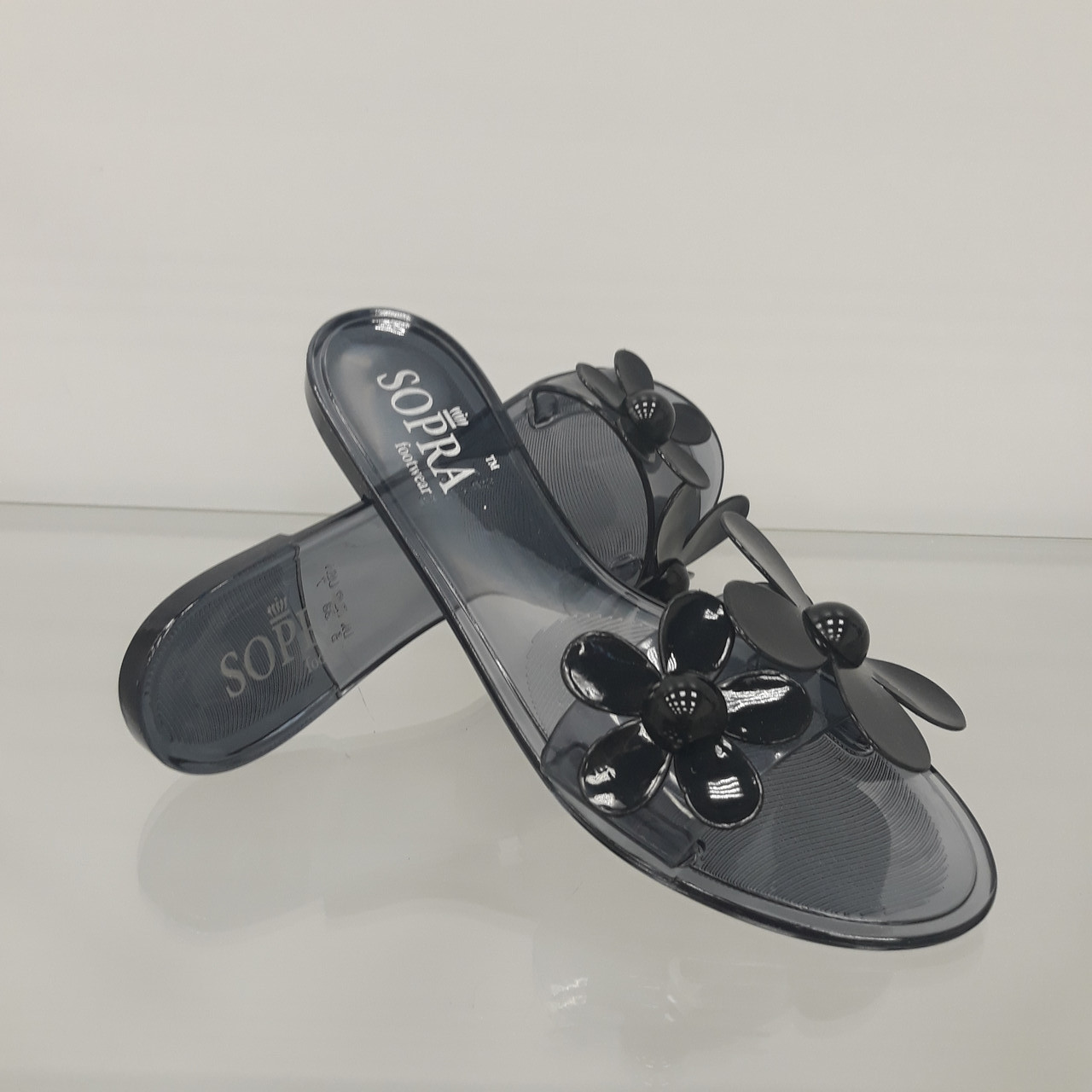 

Шлепанцы пляжные силиконовые с цветами Sopra HX-07 40 черные
