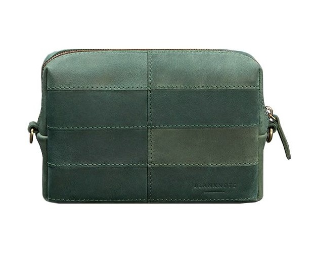

Косметичка кожаная BlankNote 3.1 зеленая CRAZY HORSE BN-CB-3-1-iz