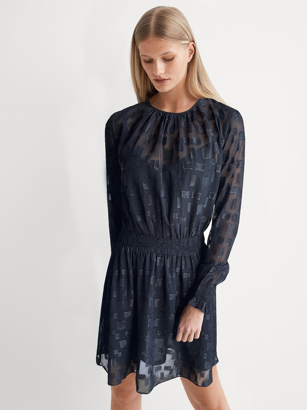 

Платье H&M 818302b39  Черное, Платье H&M 818302b39 38 Черное