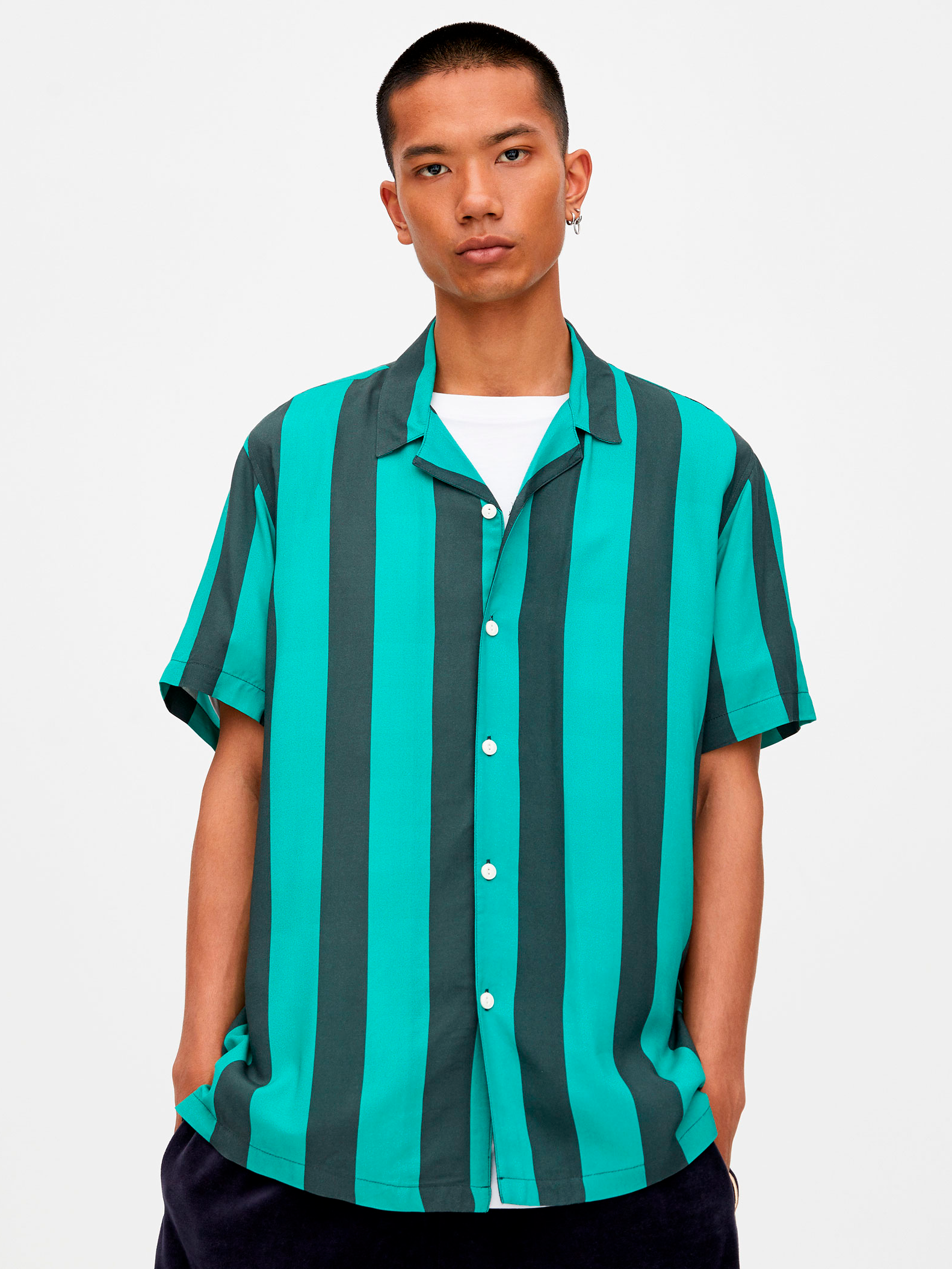 

Рубашка Pull & Bear 5470932b26  Зеленая, Рубашка Pull & Bear 5470932b26 M Зеленая